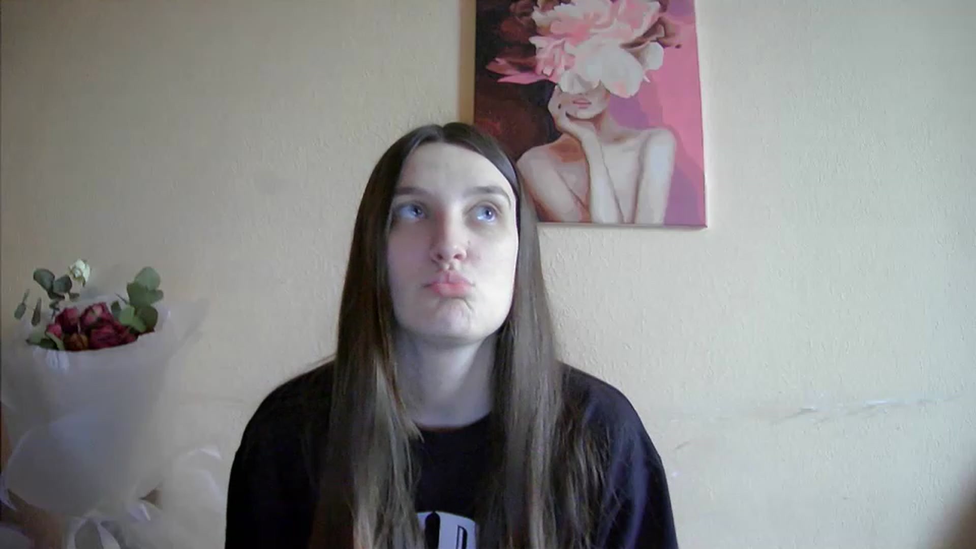Gallery image thumbnail from Vl_Roze's myfreecams stream on, 04/20/2023, 09:25 image 8 of 20