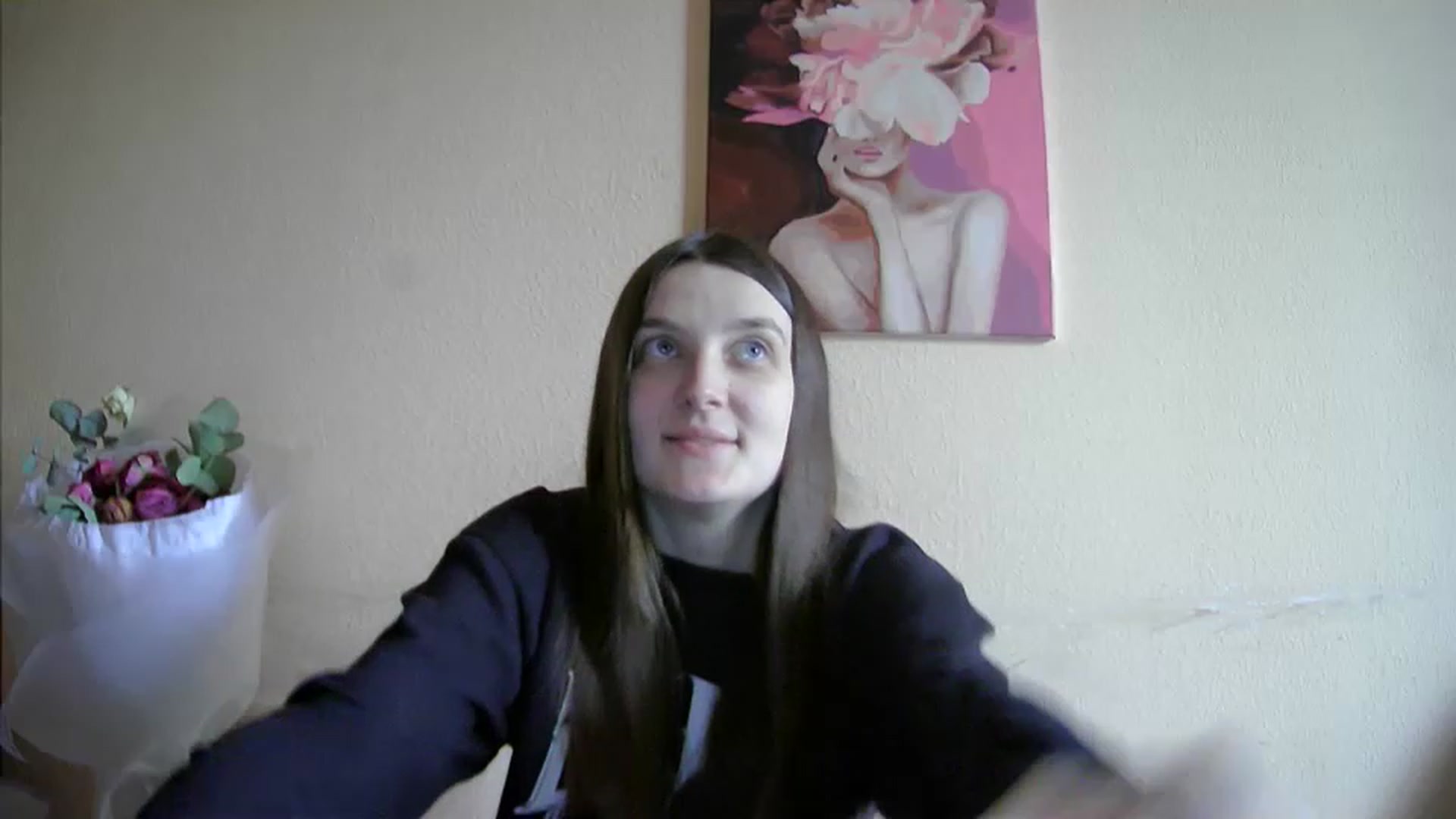 Gallery image thumbnail from Vl_Roze's myfreecams stream on, 04/20/2023, 09:25 image 4 of 20