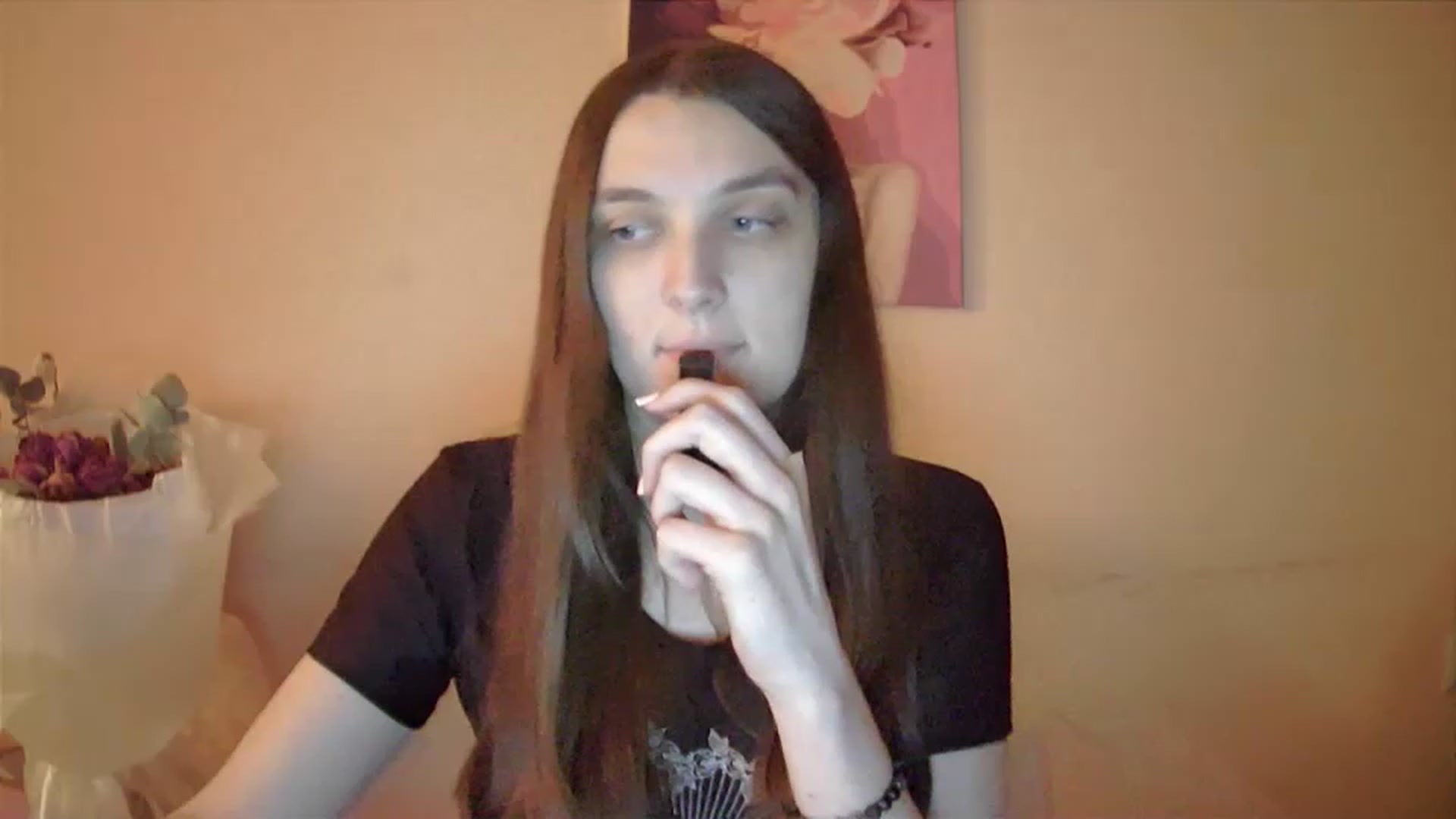 Gallery image thumbnail from Vl_Roze's myfreecams stream on, 04/30/2023, 18:48 image 2 of 20