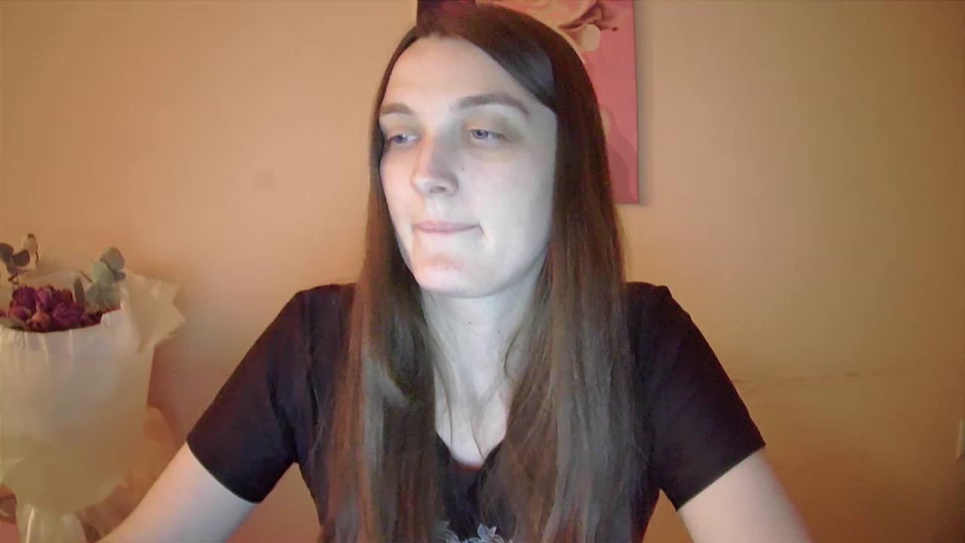 Gallery image thumbnail from Vl_Roze's myfreecams stream on, 04/30/2023, 18:48 image 3 of 20