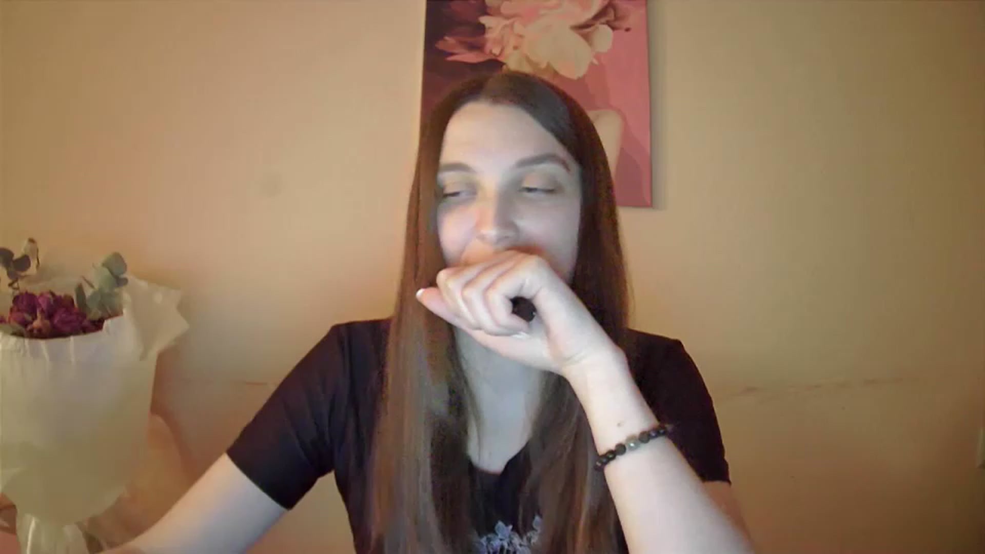 Gallery image thumbnail from Vl_Roze's myfreecams stream on, 04/30/2023, 18:48 image 17 of 20