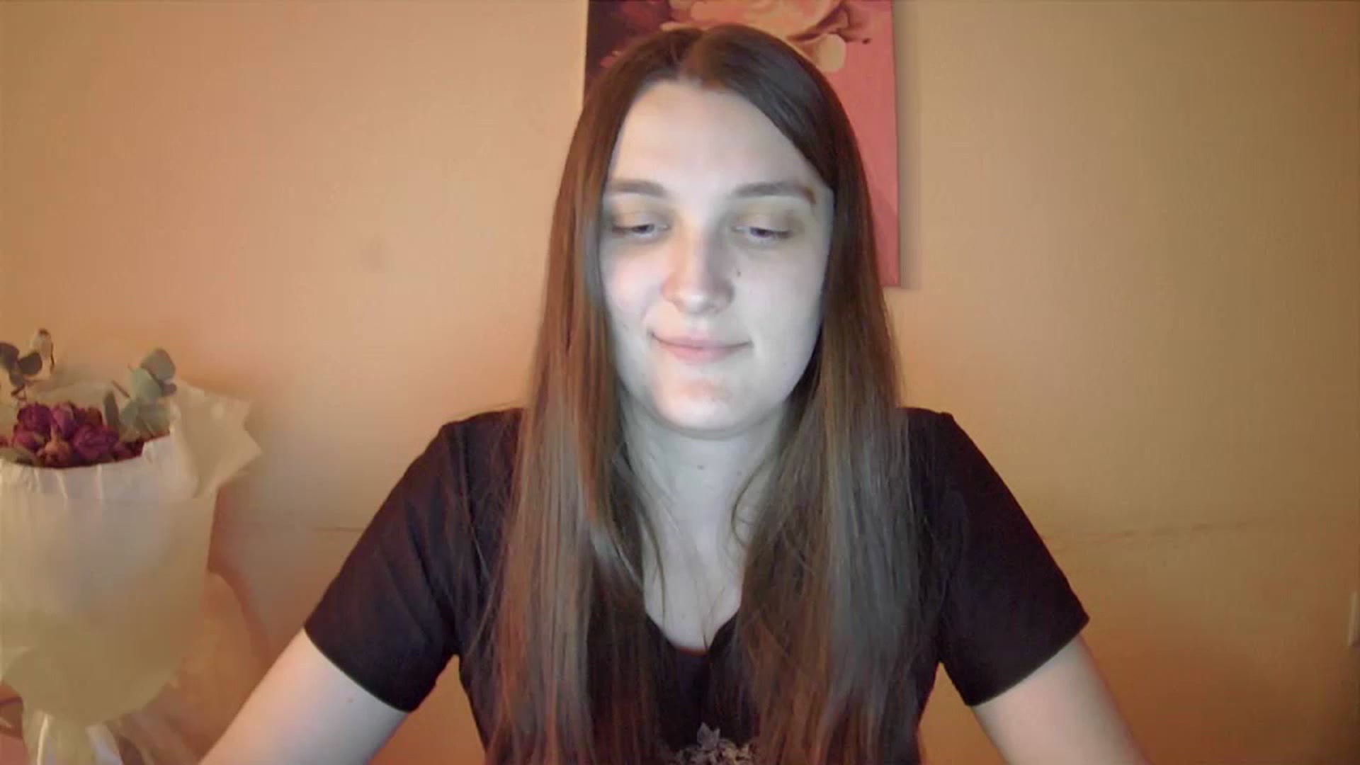 Gallery image thumbnail from Vl_Roze's myfreecams stream on, 04/30/2023, 18:48 image 4 of 20
