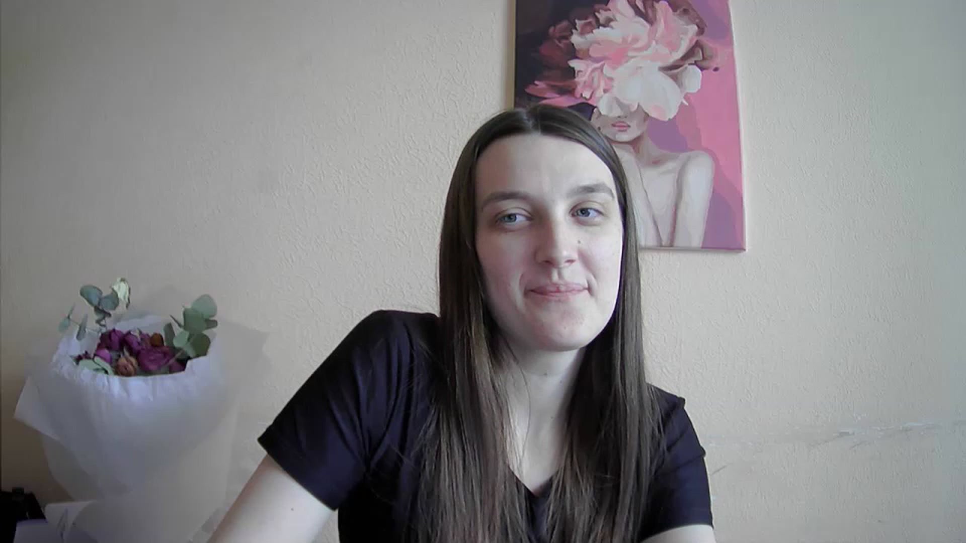Gallery image thumbnail from Vl_Roze's myfreecams stream on, 05/07/2023, 10:21 image 18 of 20