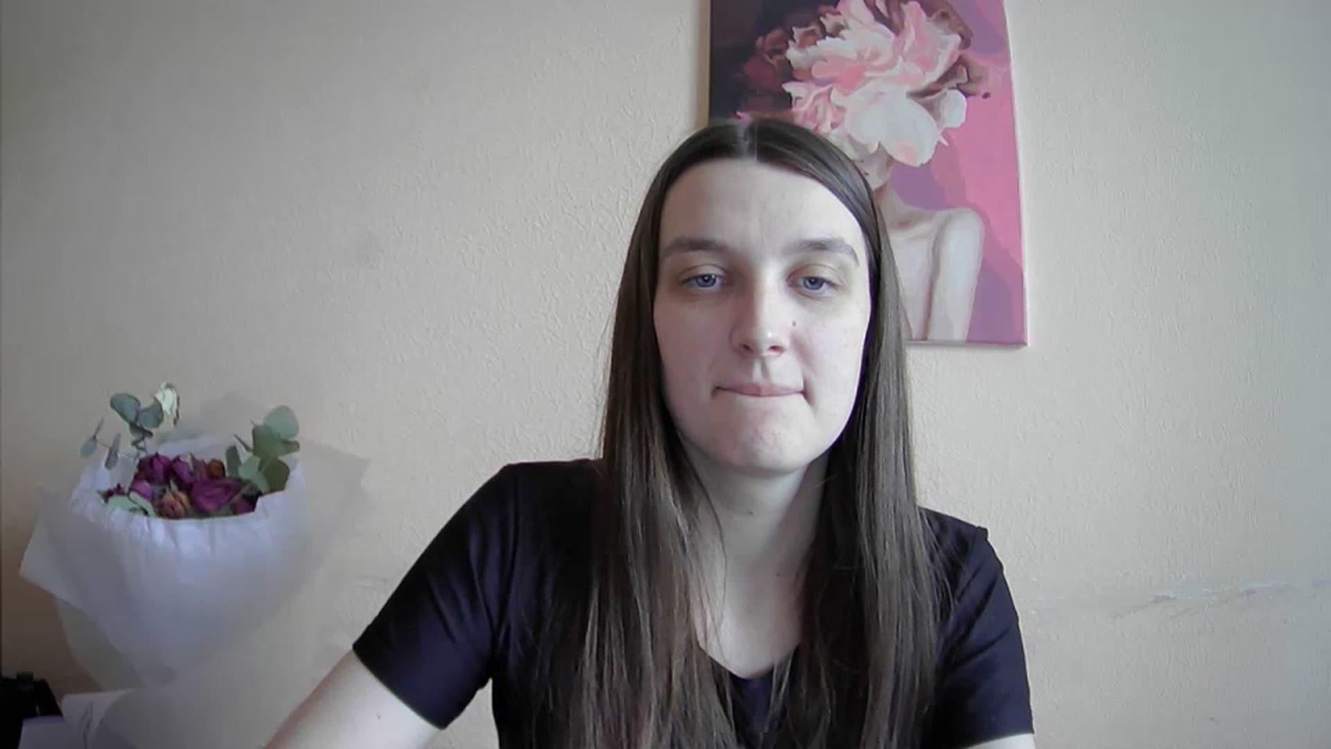 Gallery image thumbnail from Vl_Roze's myfreecams stream on, 05/07/2023, 10:21 image 8 of 20