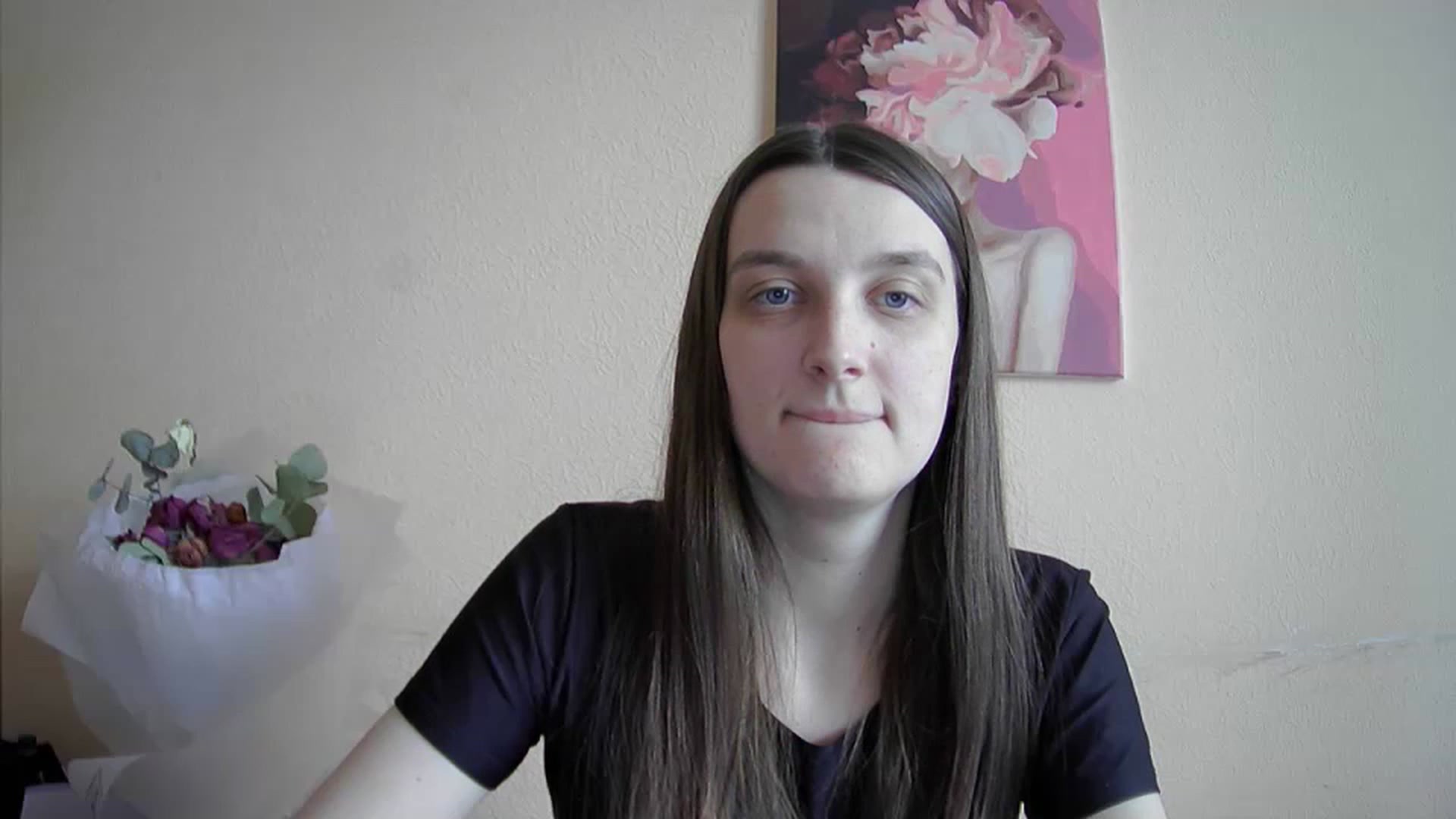 Gallery image thumbnail from Vl_Roze's myfreecams stream on, 05/07/2023, 10:21 image 14 of 20