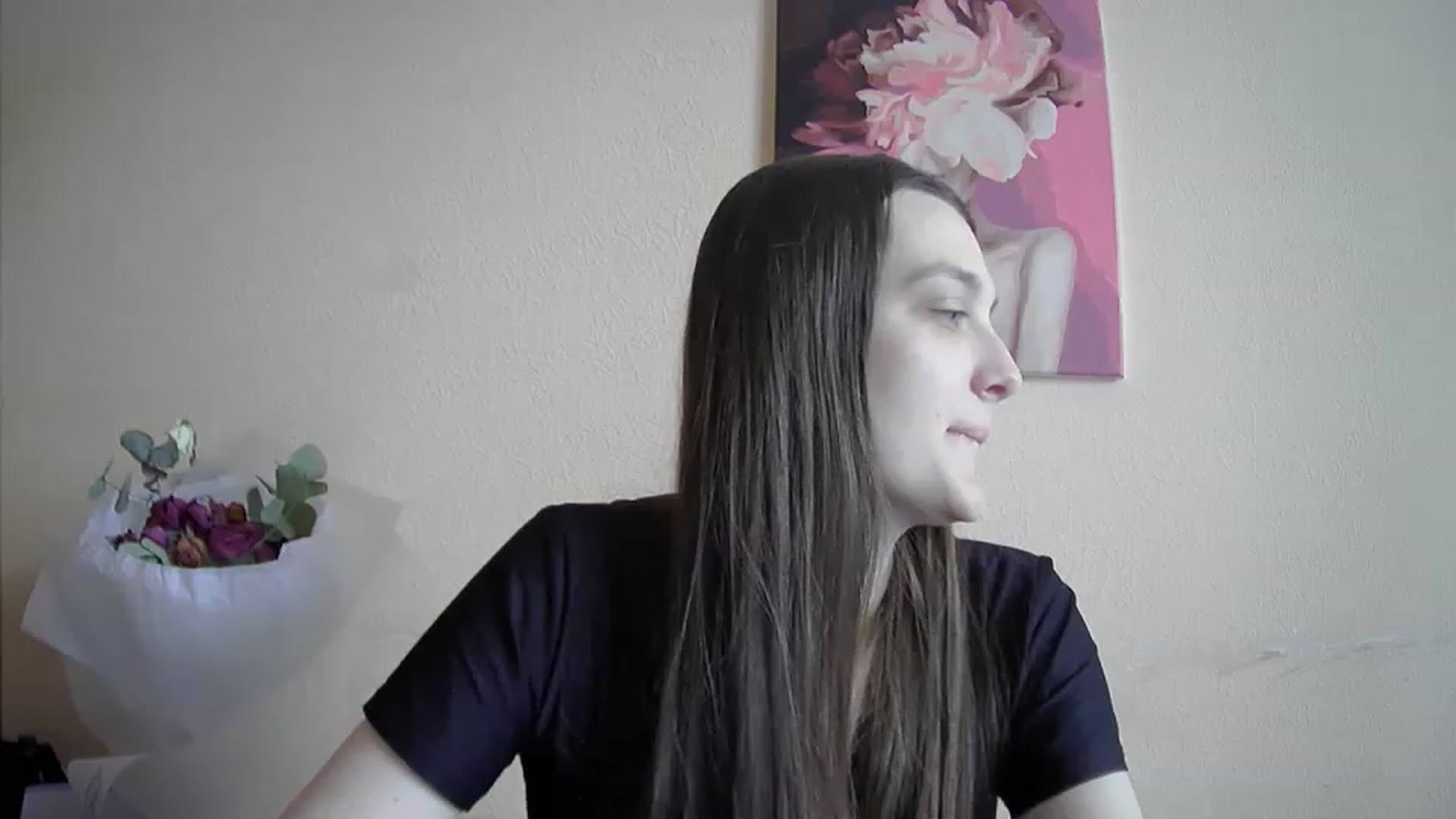 Gallery image thumbnail from Vl_Roze's myfreecams stream on, 05/07/2023, 10:21 image 13 of 20