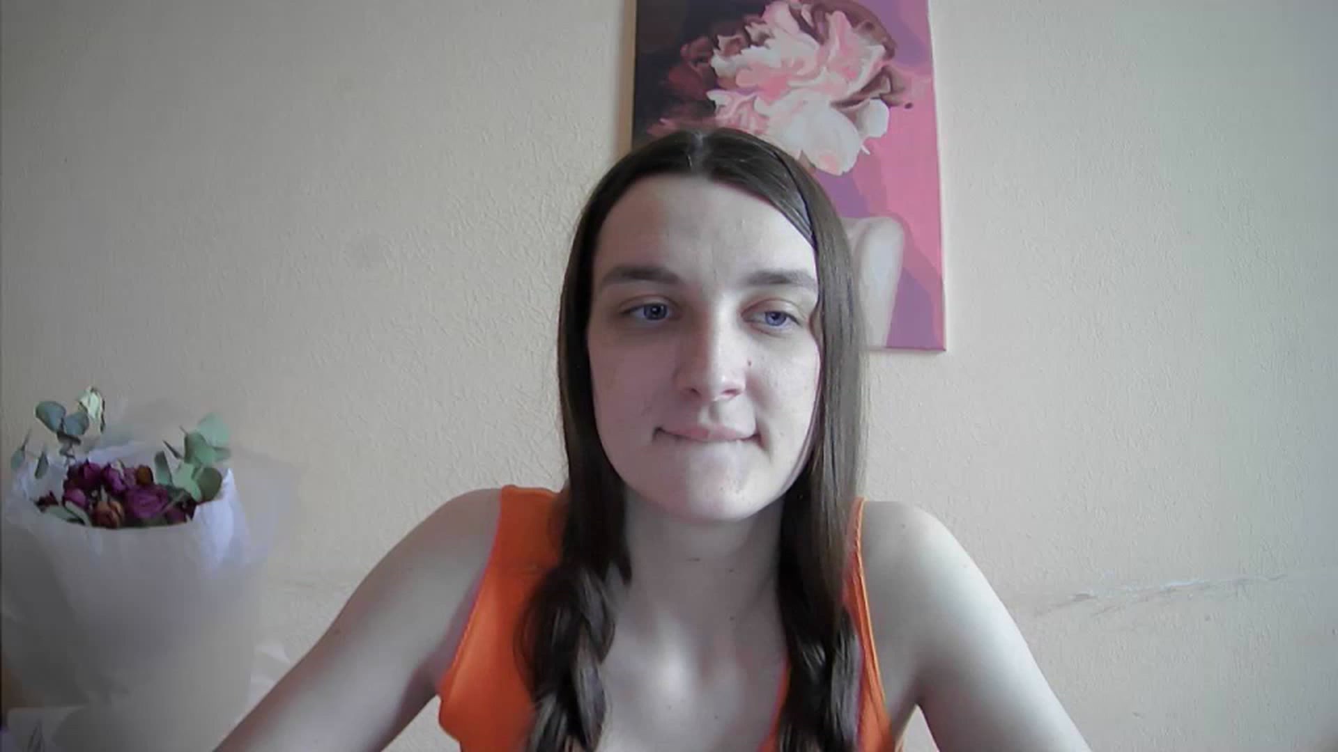 Gallery image thumbnail from Vl_Roze's myfreecams stream on, 05/16/2023, 11:24 image 16 of 20