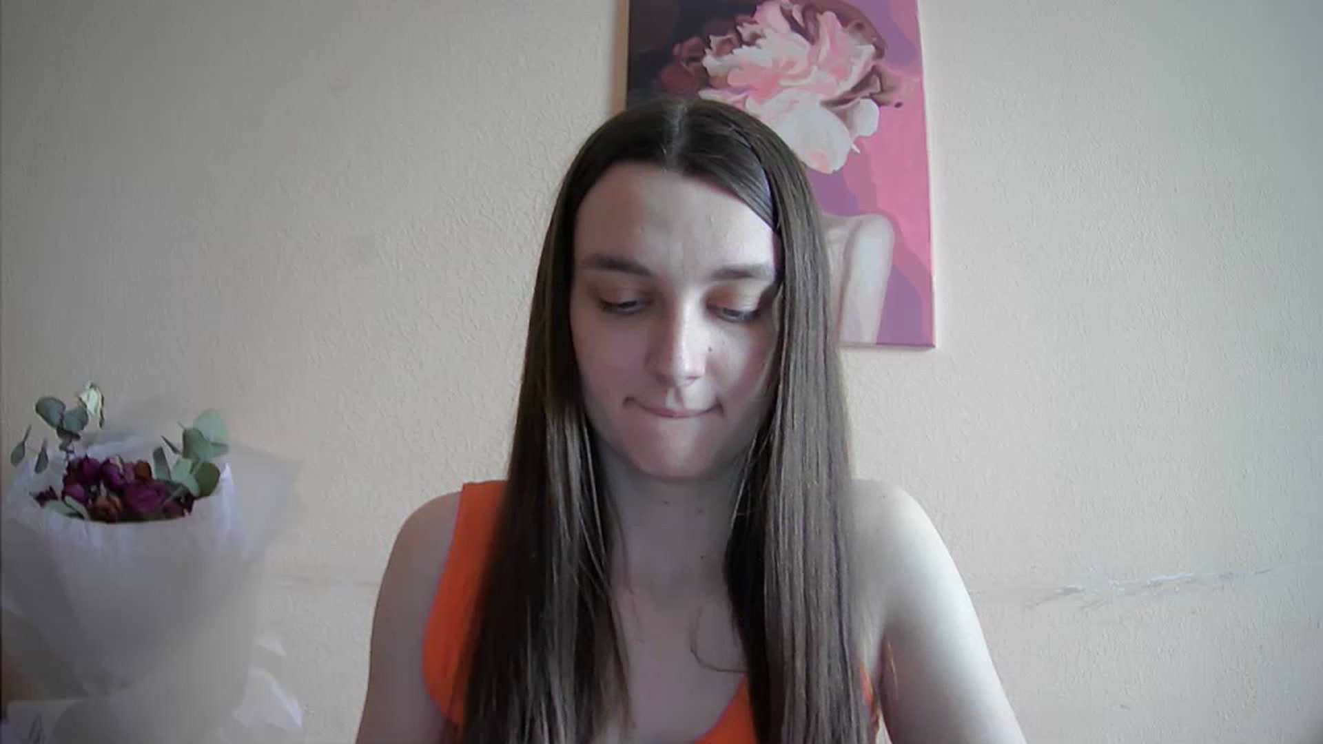 Gallery image thumbnail from Vl_Roze's myfreecams stream on, 05/16/2023, 11:24 image 8 of 20
