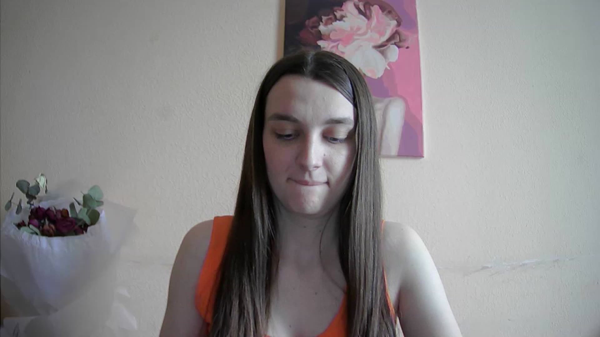 Gallery image thumbnail from Vl_Roze's myfreecams stream on, 05/16/2023, 11:24 image 3 of 20