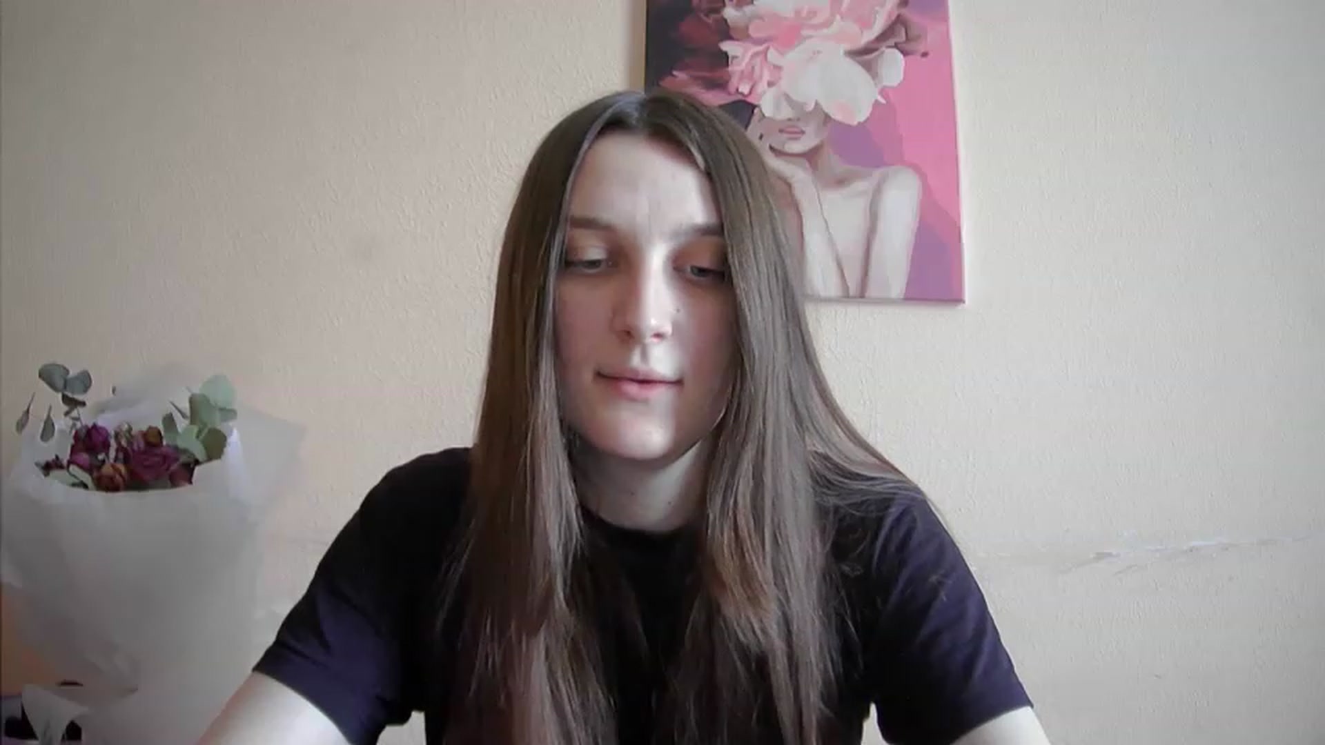 Gallery image thumbnail from Vl_Roze's myfreecams stream on, 05/28/2023, 12:28 image 4 of 20