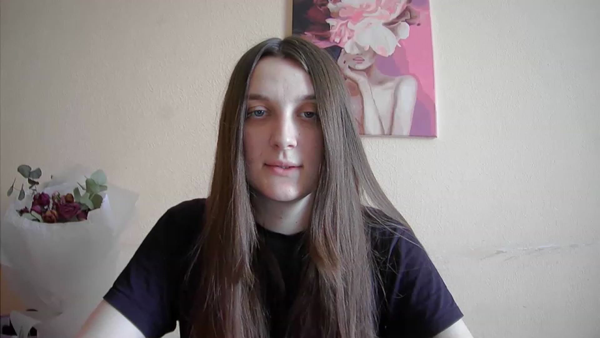 Gallery image thumbnail from Vl_Roze's myfreecams stream on, 05/28/2023, 12:28 image 5 of 20