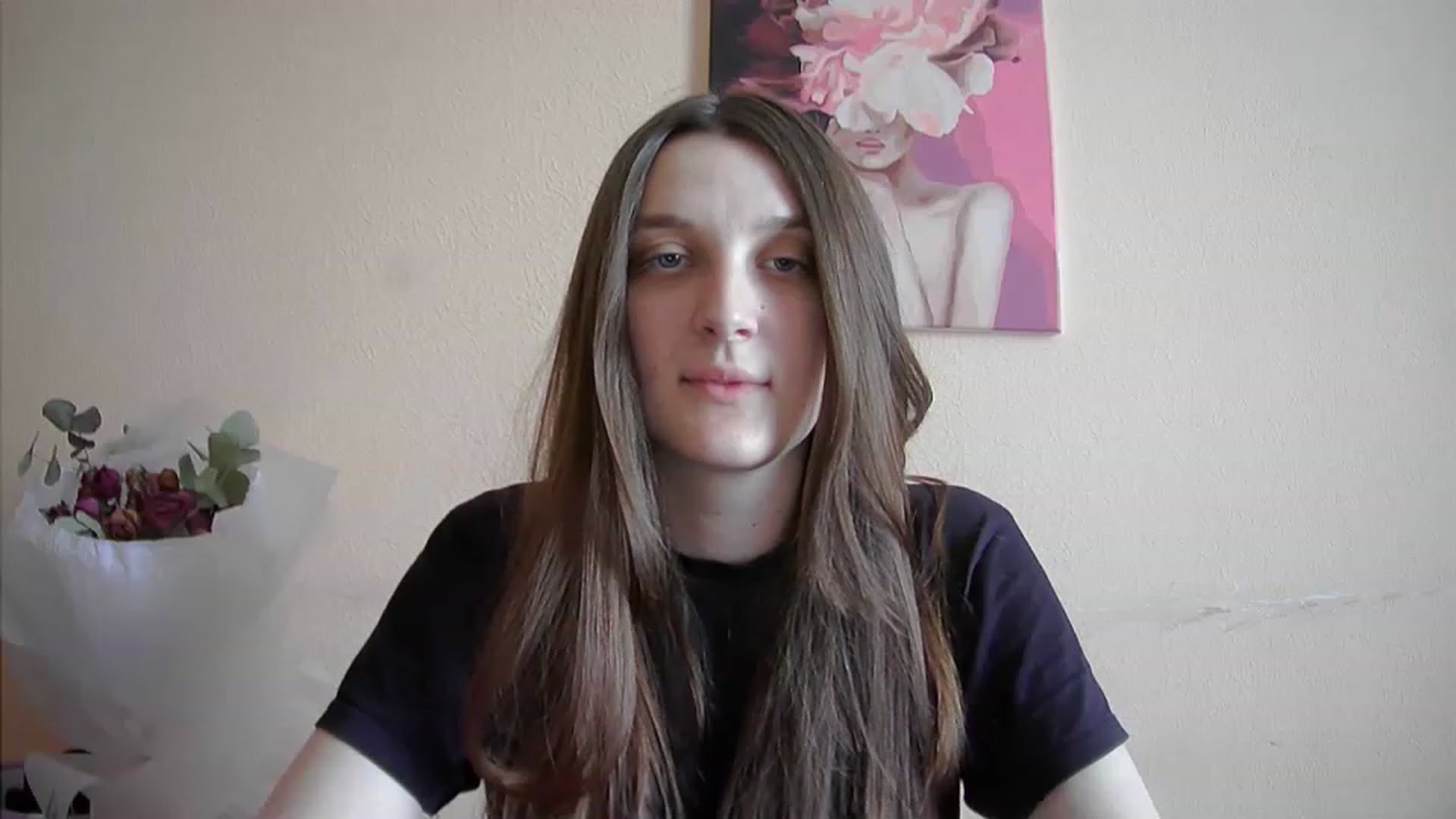Gallery image thumbnail from Vl_Roze's myfreecams stream on, 05/28/2023, 12:28 image 10 of 20