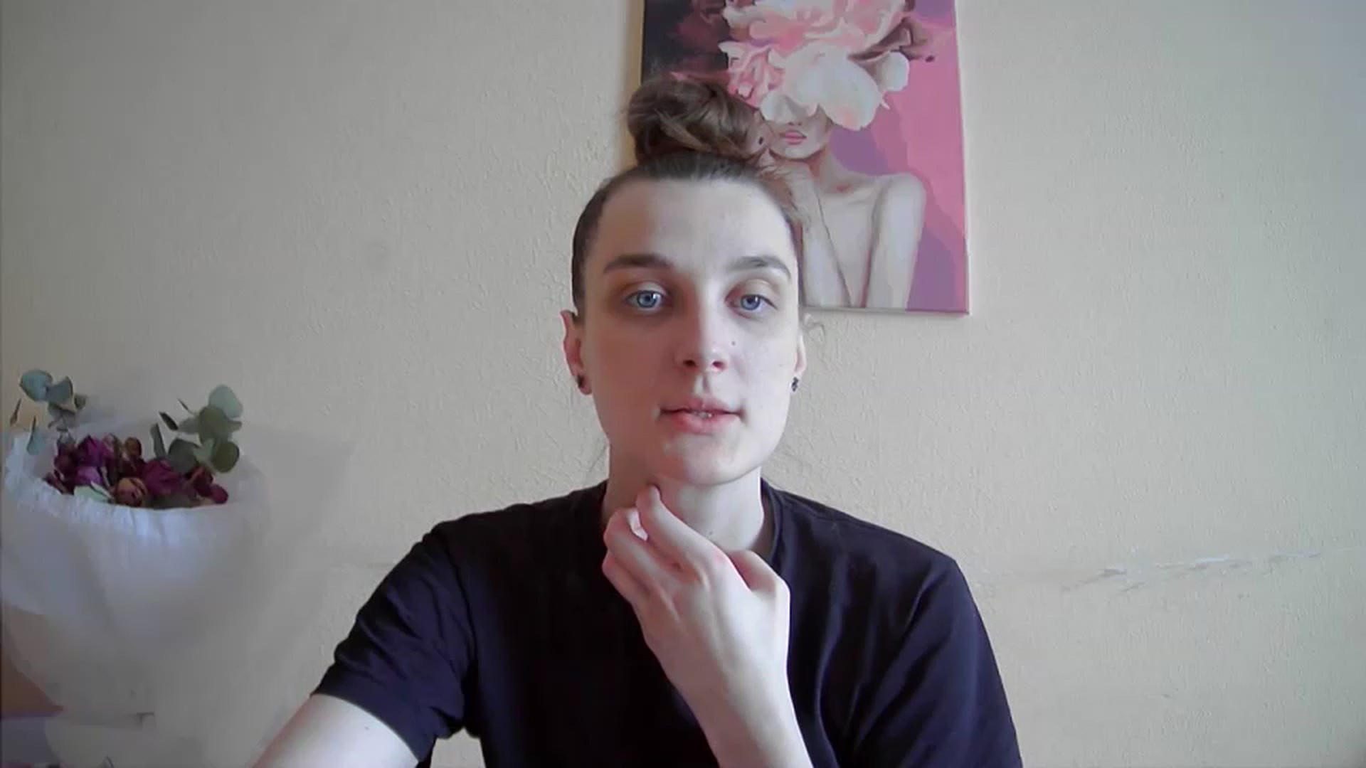 Gallery image thumbnail from Vl_Roze's myfreecams stream on, 05/30/2023, 15:31 image 14 of 20