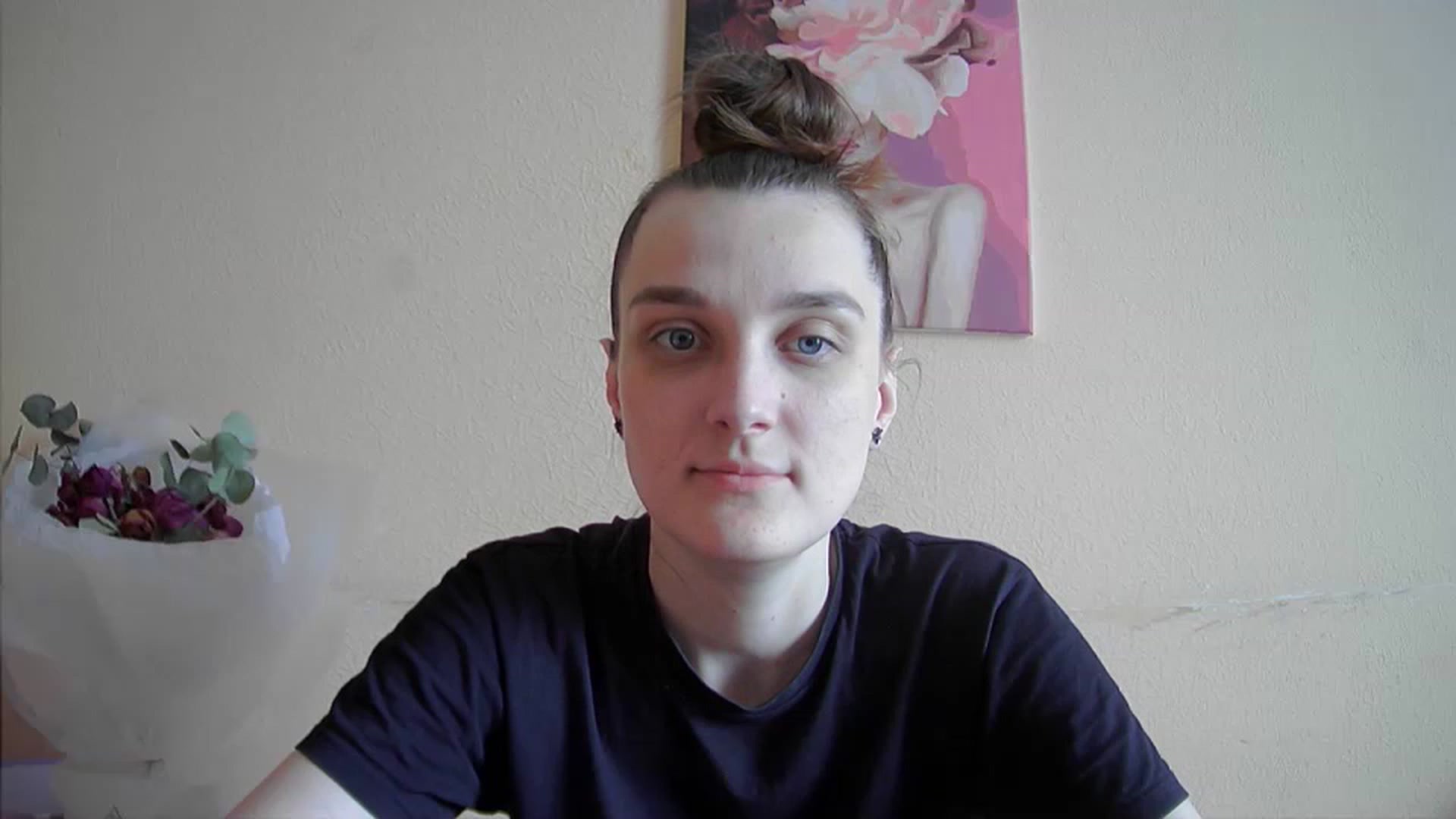 Gallery image thumbnail from Vl_Roze's myfreecams stream on, 05/30/2023, 15:31 image 13 of 20