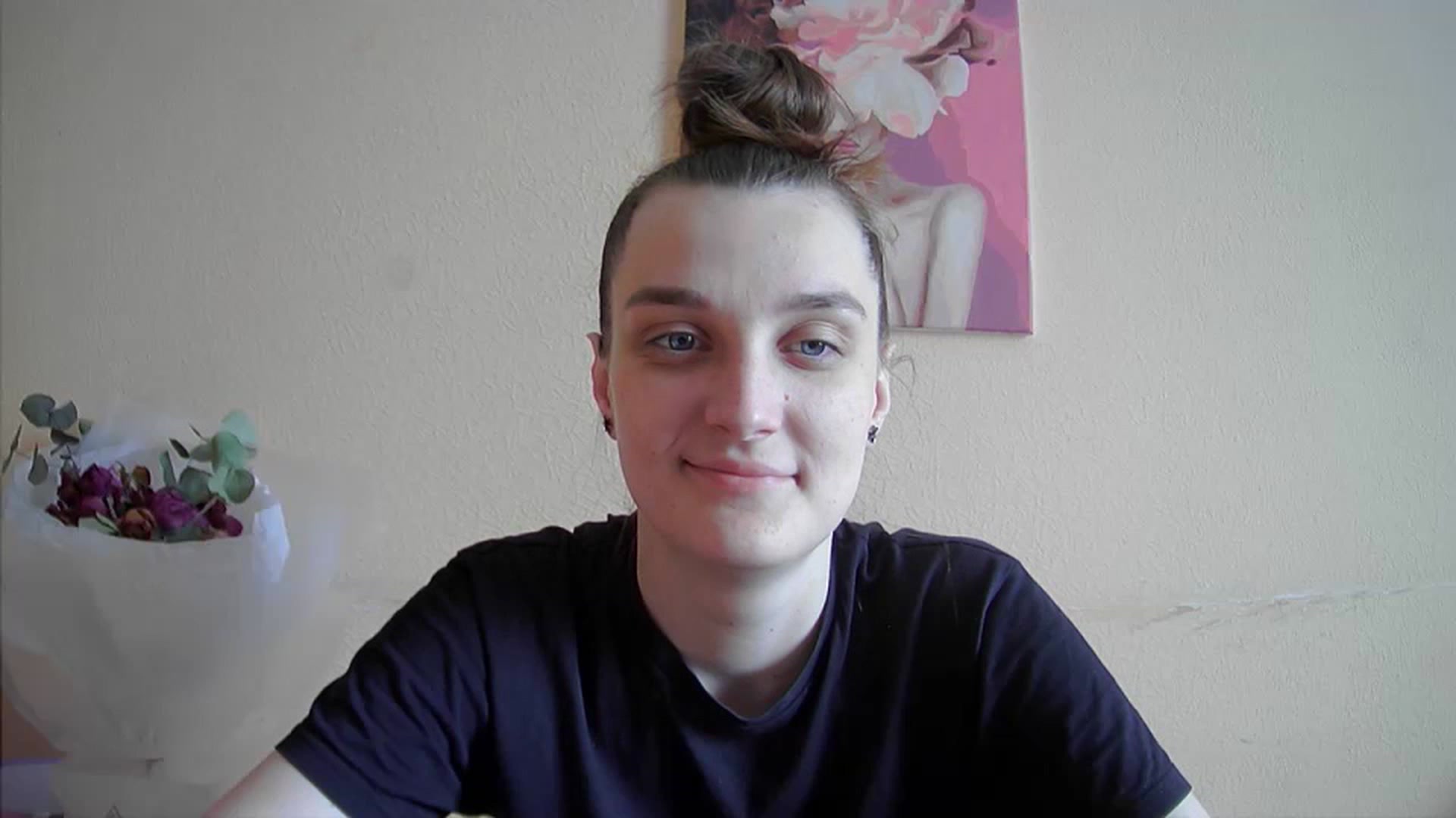Gallery image thumbnail from Vl_Roze's myfreecams stream on, 05/30/2023, 15:31 image 15 of 20