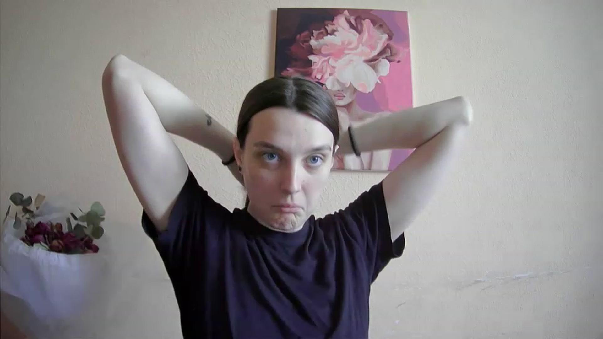 Gallery image thumbnail from Vl_Roze's myfreecams stream on, 06/04/2023, 09:48 image 6 of 20