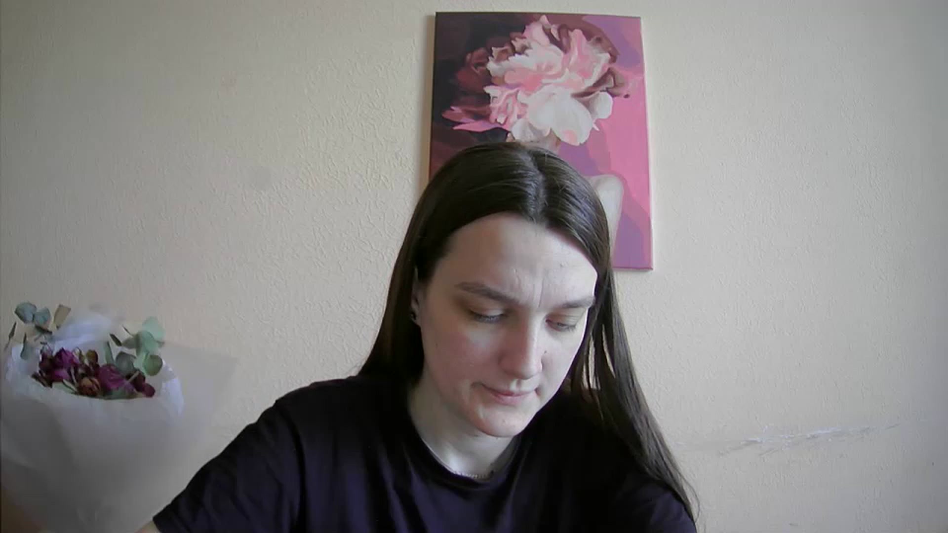 Gallery image thumbnail from Vl_Roze's myfreecams stream on, 06/04/2023, 09:48 image 9 of 20