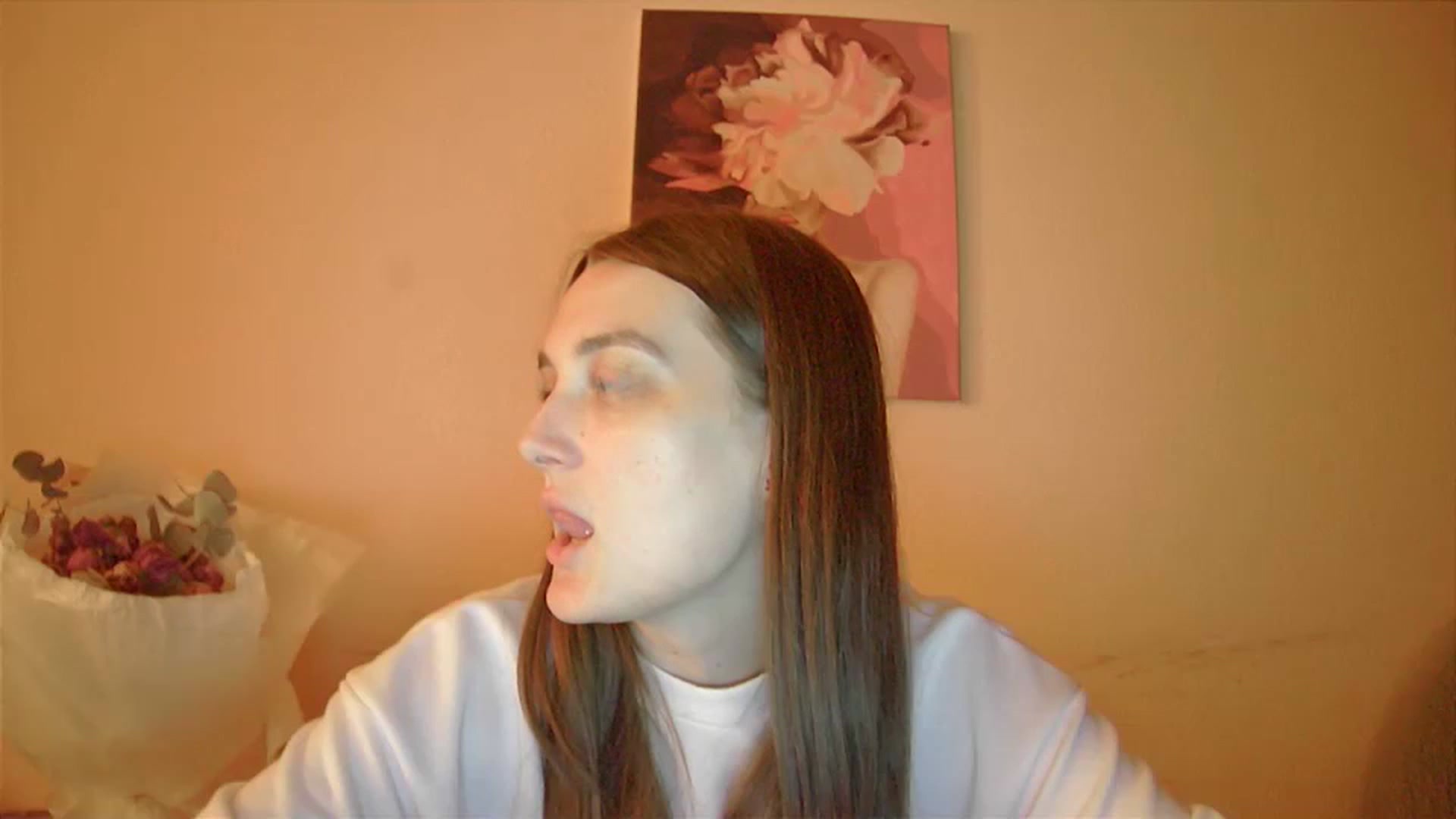 Gallery image thumbnail from Vl_Roze's myfreecams stream on, 07/23/2023, 19:15 image 20 of 20