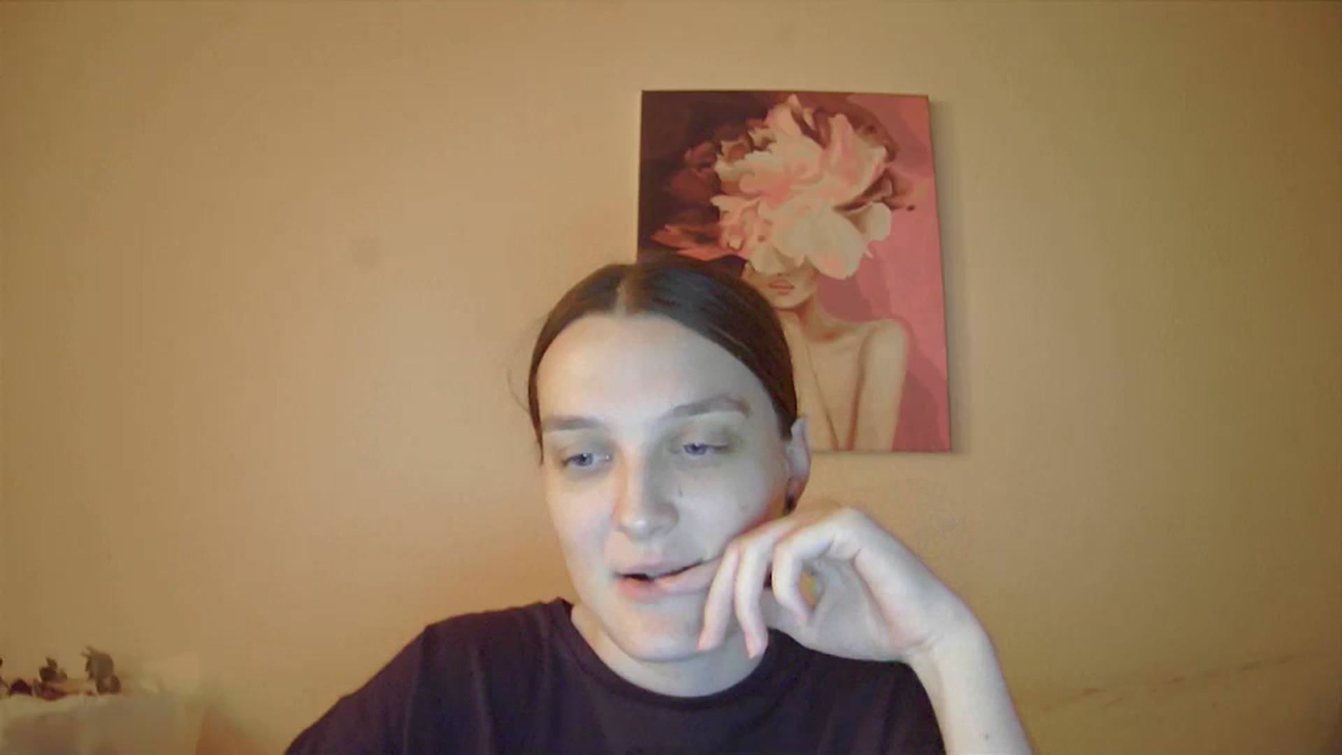 Gallery image thumbnail from Vl_Roze's myfreecams stream on, 09/05/2023, 18:24 image 16 of 20