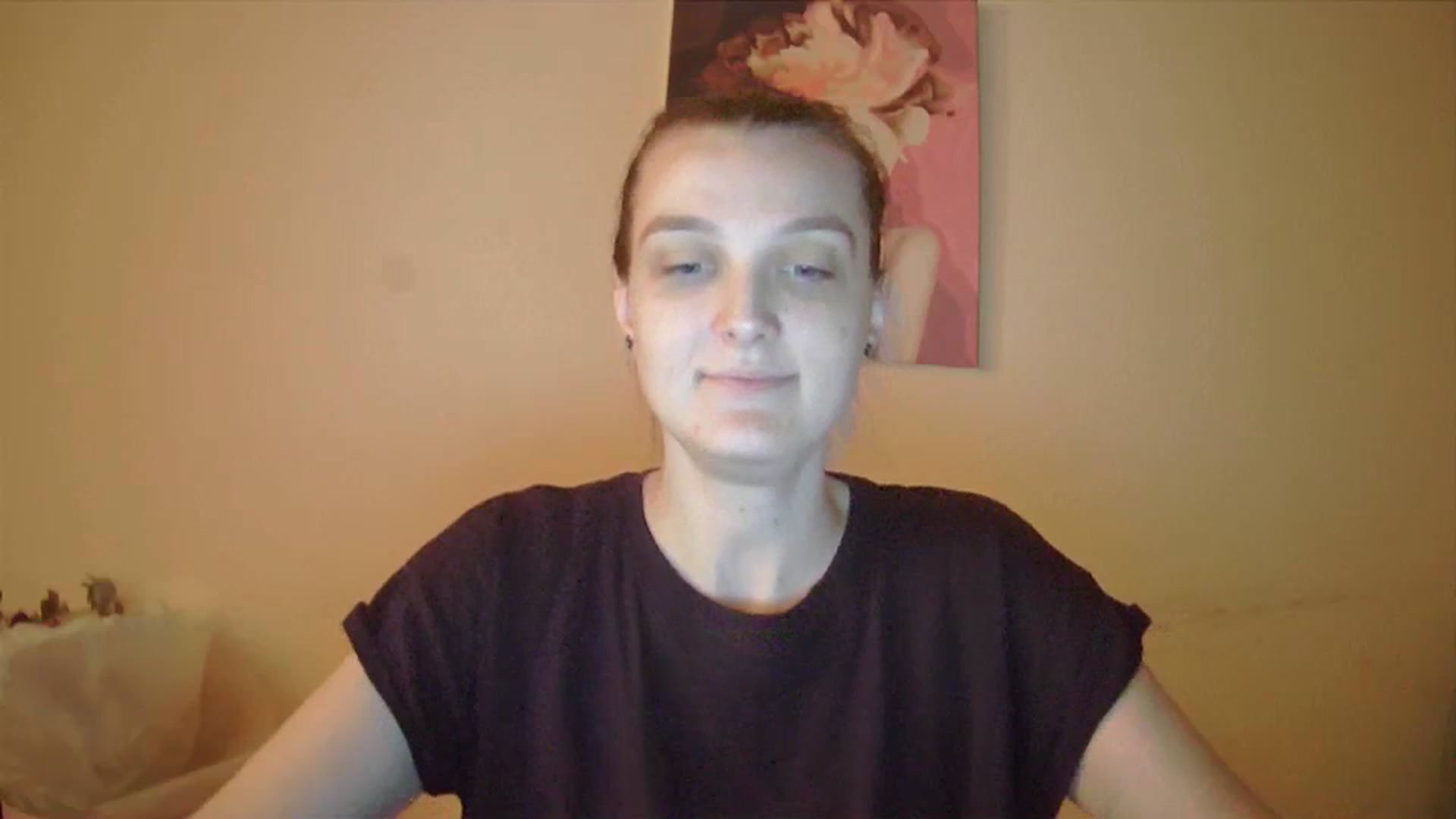 Gallery image thumbnail from Vl_Roze's myfreecams stream on, 09/19/2023, 17:45 image 18 of 20