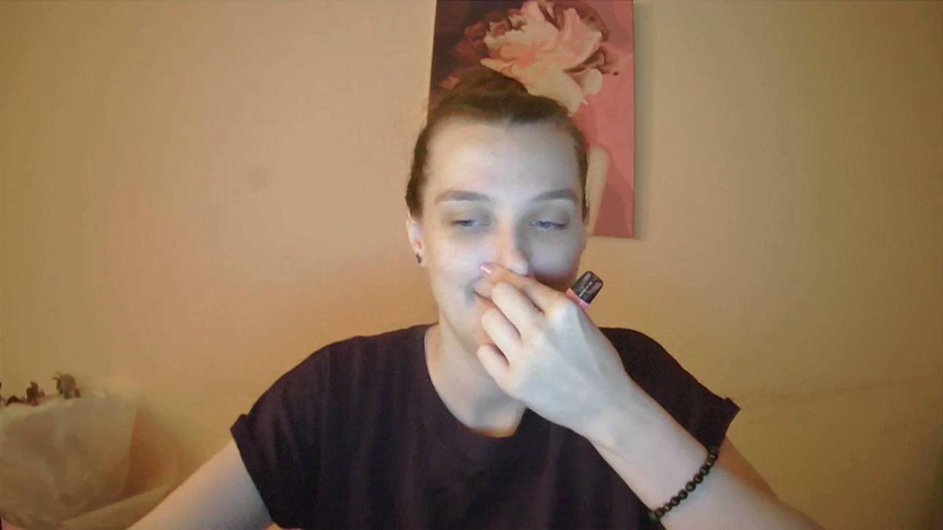 Gallery image thumbnail from Vl_Roze's myfreecams stream on, 09/19/2023, 17:45 image 14 of 20