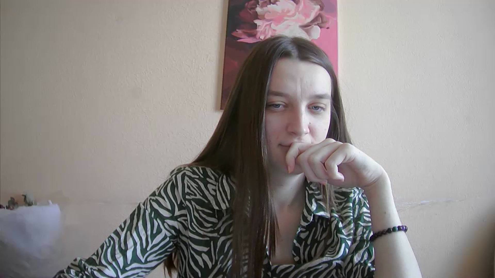 Gallery image thumbnail from Vl_Roze's myfreecams stream on, 09/24/2023, 10:11 image 9 of 20