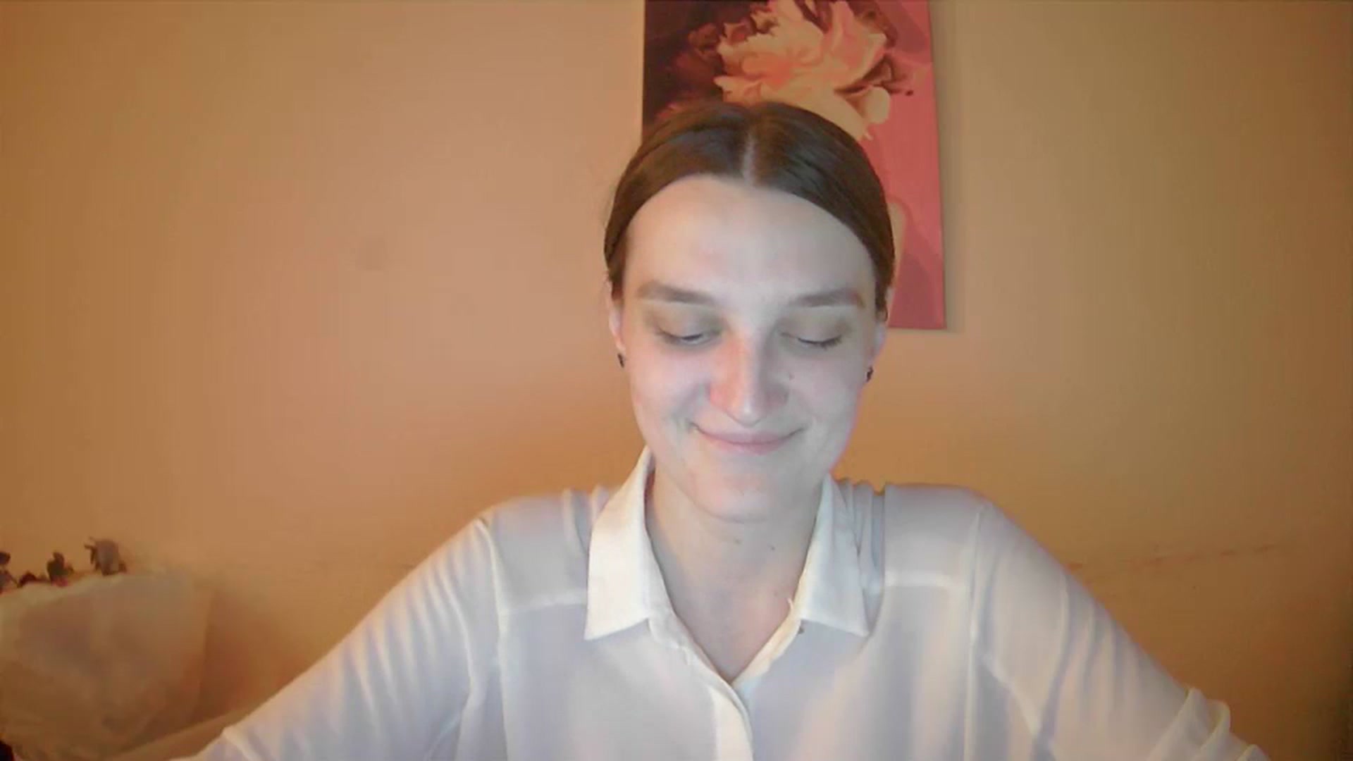 Gallery image thumbnail from Vl_Roze's myfreecams stream on, 09/26/2023, 16:16 image 10 of 20