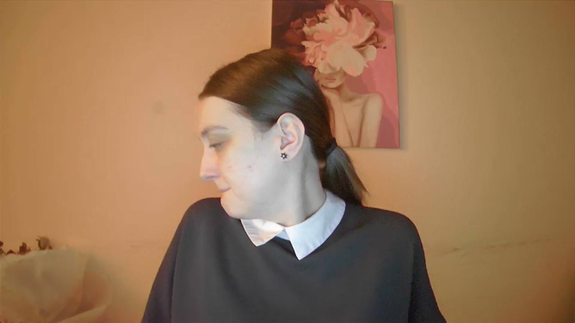 Gallery image thumbnail from Vl_Roze's myfreecams stream on, 10/03/2023, 15:59 image 19 of 20