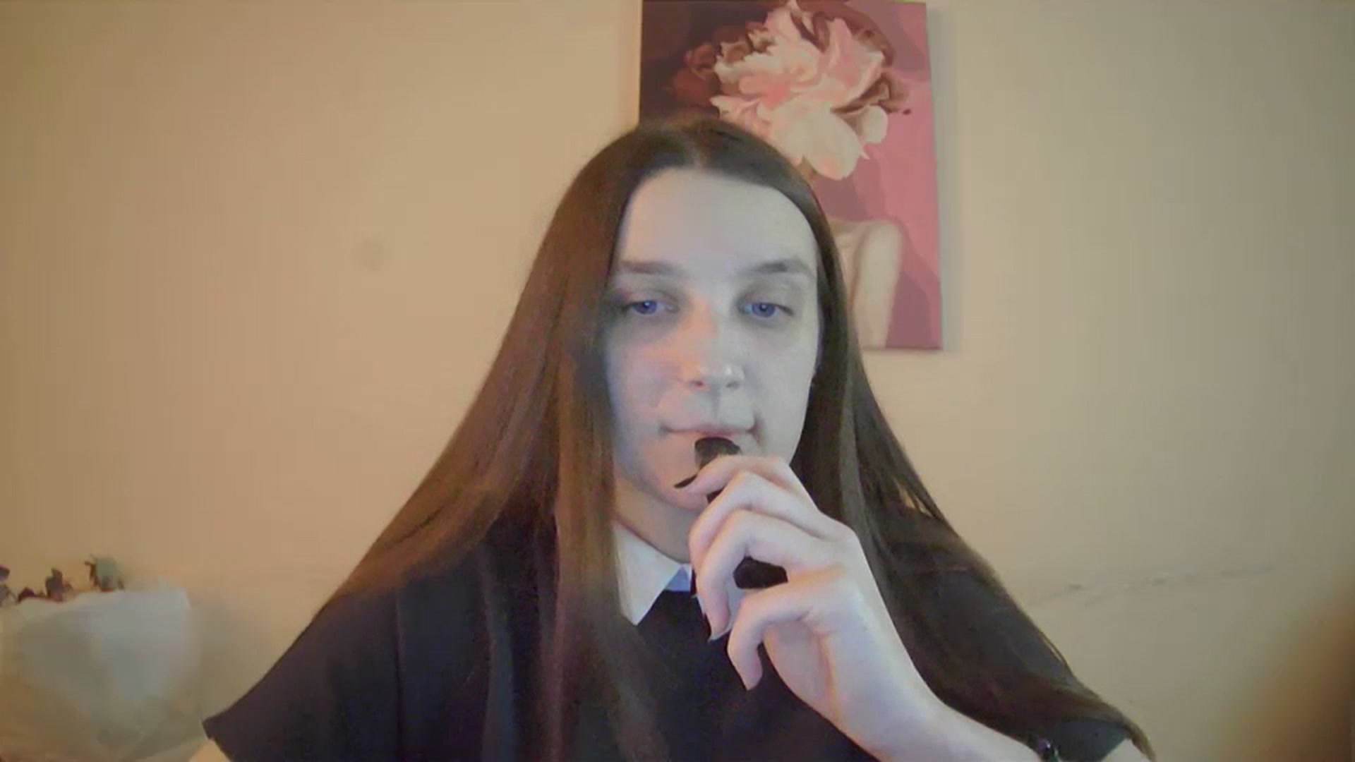 Gallery image thumbnail from Vl_Roze's myfreecams stream on, 10/03/2023, 15:59 image 2 of 20