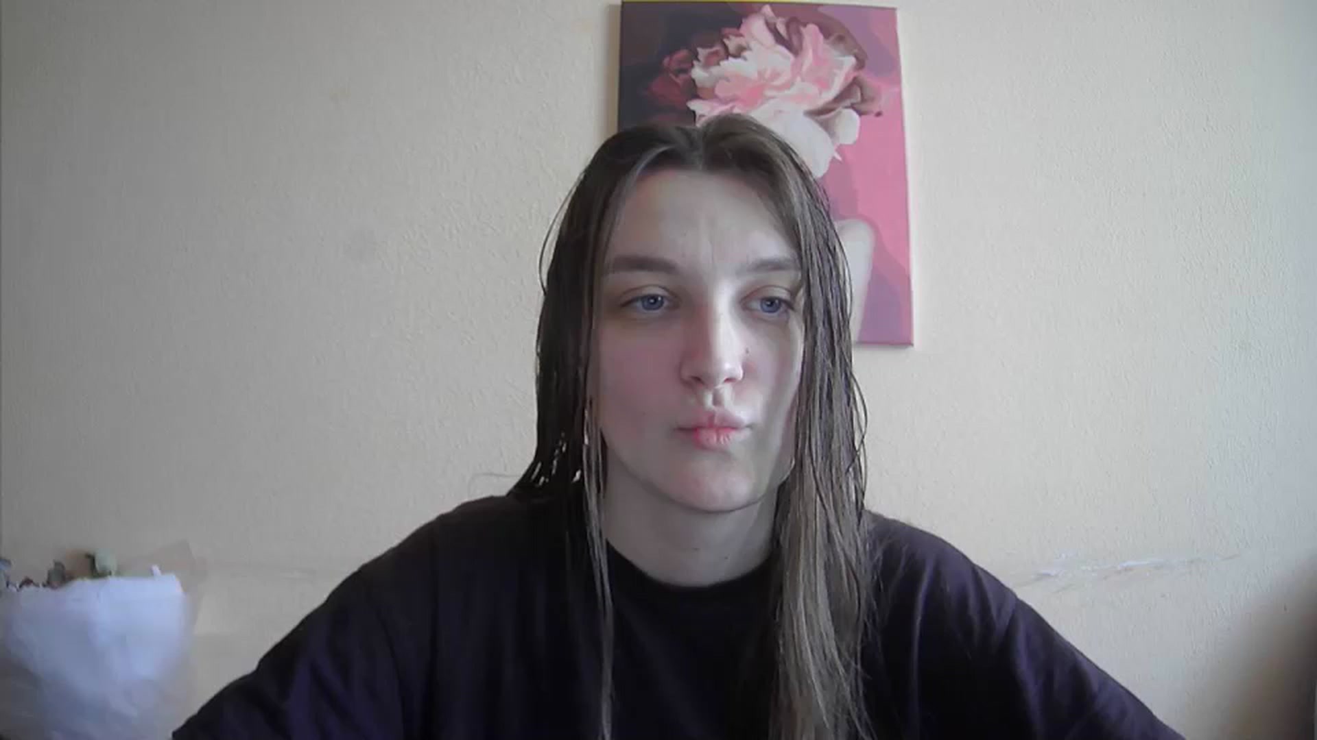 Gallery image thumbnail from Vl_Roze's myfreecams stream on, 10/08/2023, 10:34 image 7 of 20