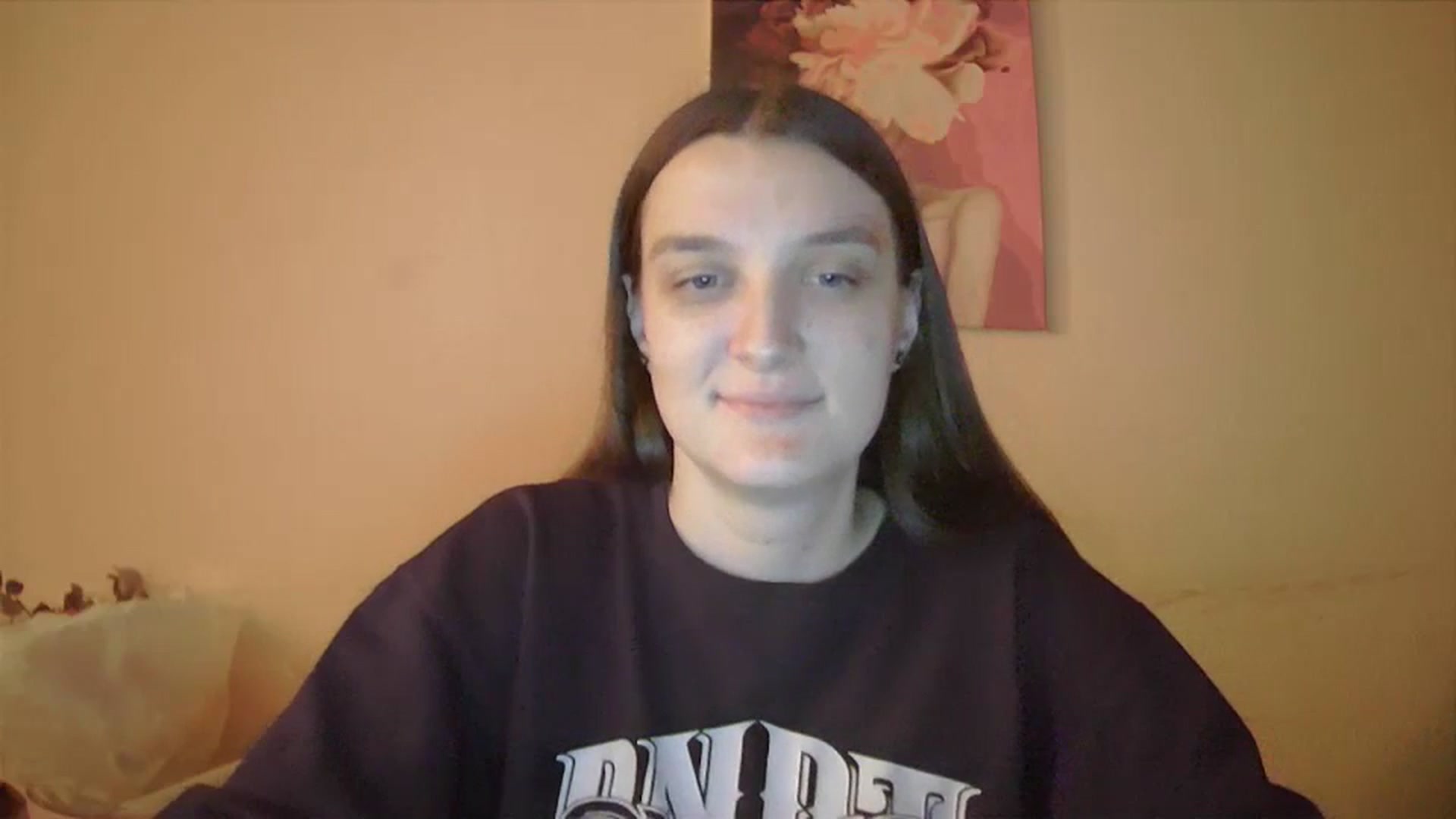 Gallery image thumbnail from Vl_Roze's myfreecams stream on, 10/10/2023, 18:01 image 6 of 20