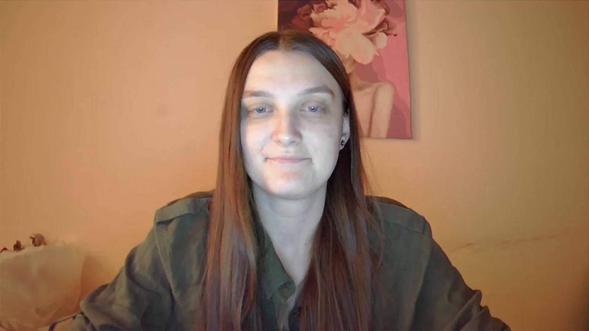 Gallery image thumbnail from Vl_Roze's myfreecams stream on, 10/24/2023, 18:43 image 7 of 20