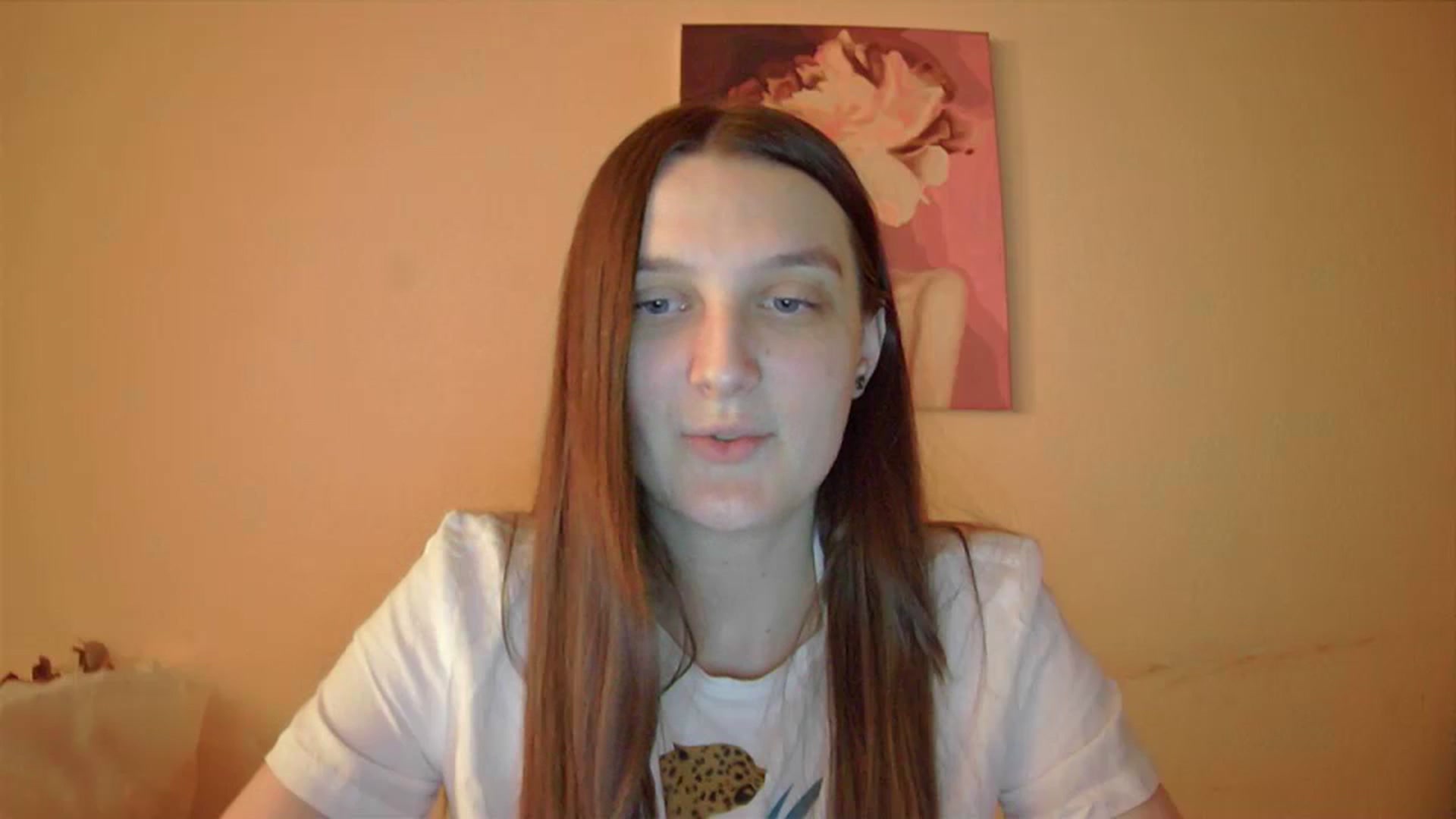 Gallery image thumbnail from Vl_Roze's myfreecams stream on, 11/04/2023, 19:27 image 9 of 20