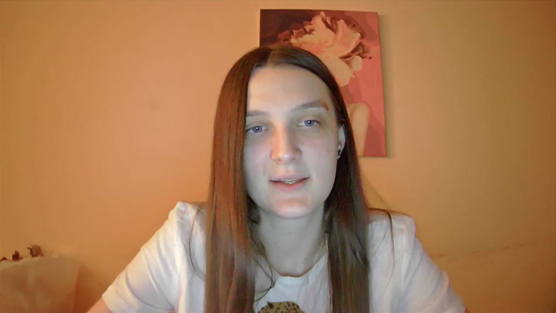 Gallery image thumbnail from Vl_Roze's myfreecams stream on, 11/04/2023, 19:27 image 18 of 20