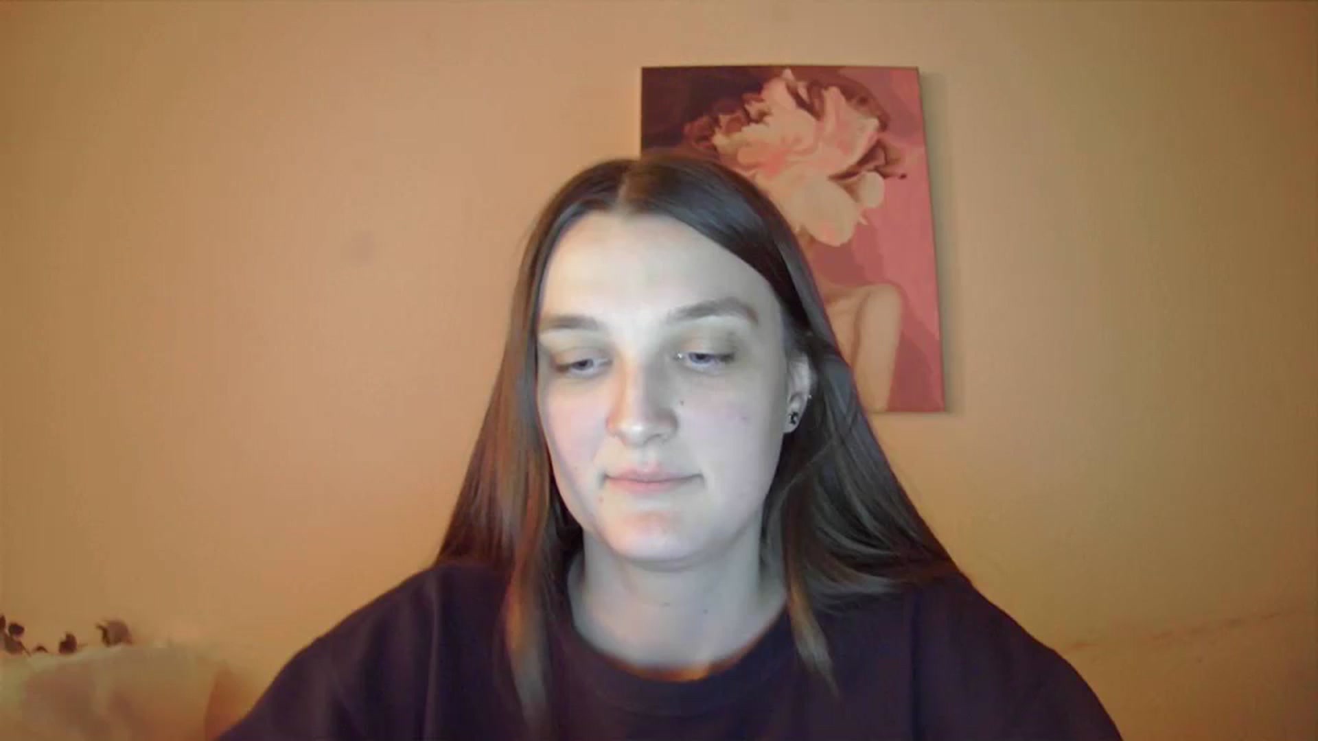 Gallery image thumbnail from Vl_Roze's myfreecams stream on, 11/23/2023, 18:40 image 6 of 20