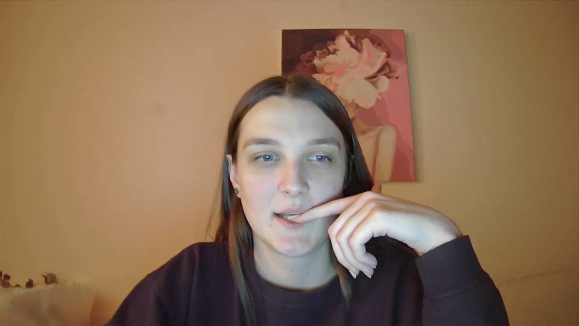 Gallery image thumbnail from Vl_Roze's myfreecams stream on, 11/23/2023, 18:40 image 14 of 20