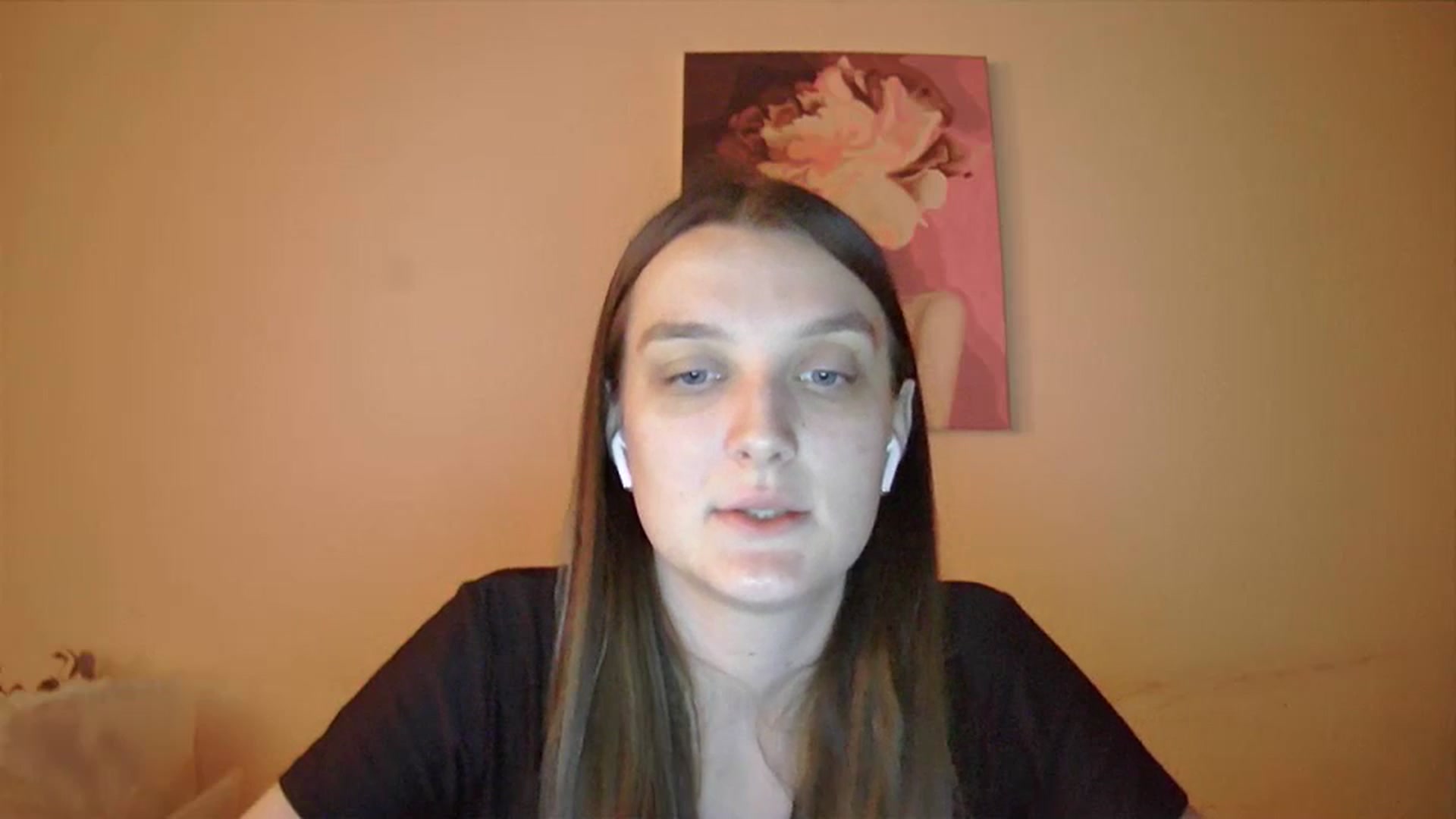 Gallery image thumbnail from Vl_Roze's myfreecams stream on, 12/19/2023, 20:03 image 15 of 20