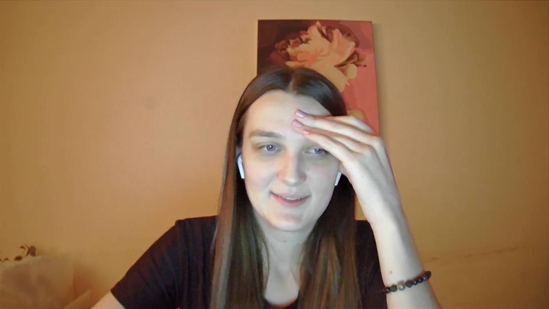 Gallery image thumbnail from Vl_Roze's myfreecams stream on, 12/19/2023, 20:03 image 11 of 20