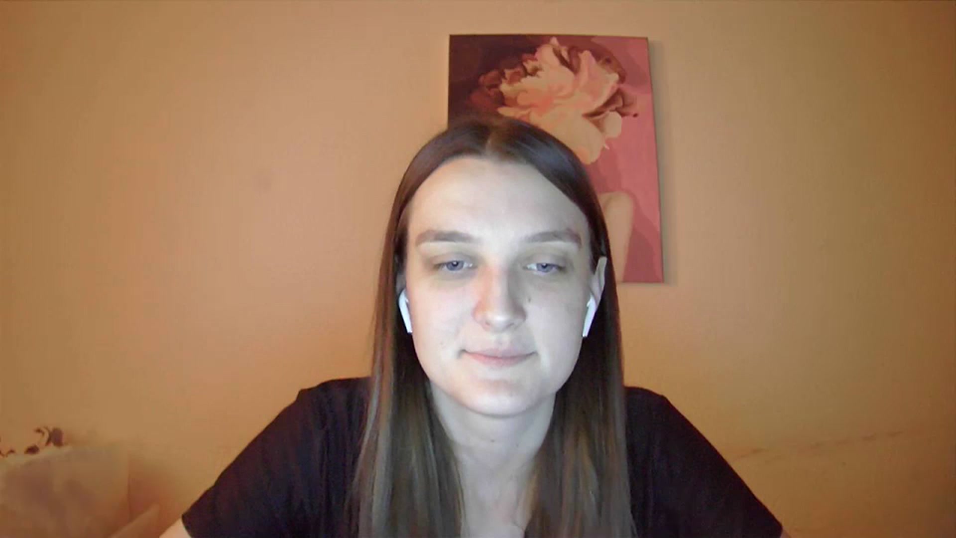 Gallery image thumbnail from Vl_Roze's myfreecams stream on, 12/19/2023, 20:03 image 19 of 20