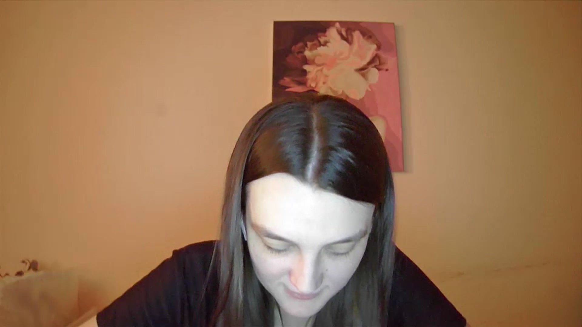 Gallery image thumbnail from Vl_Roze's myfreecams stream on, 12/19/2023, 20:03 image 18 of 20
