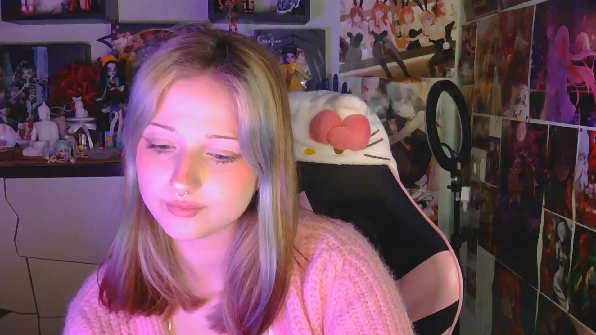 Gallery image thumbnail from VladaMoon's myfreecams stream on, 04/19/2026, 21:26 image 20 of 20