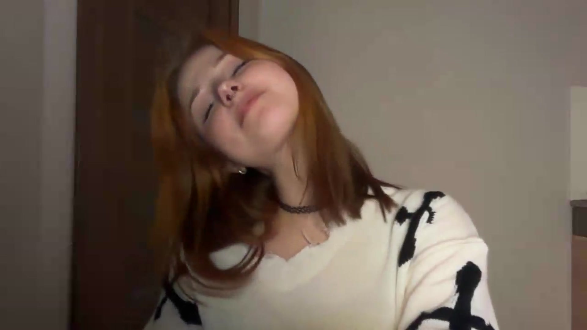 Gallery image thumbnail from VladaMoon's myfreecams stream on, 04/29/2026, 21:32 image 17 of 20