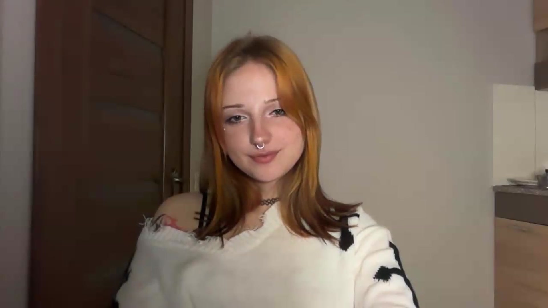 Gallery image thumbnail from VladaMoon's myfreecams stream on, 04/29/2026, 21:32 image 4 of 20