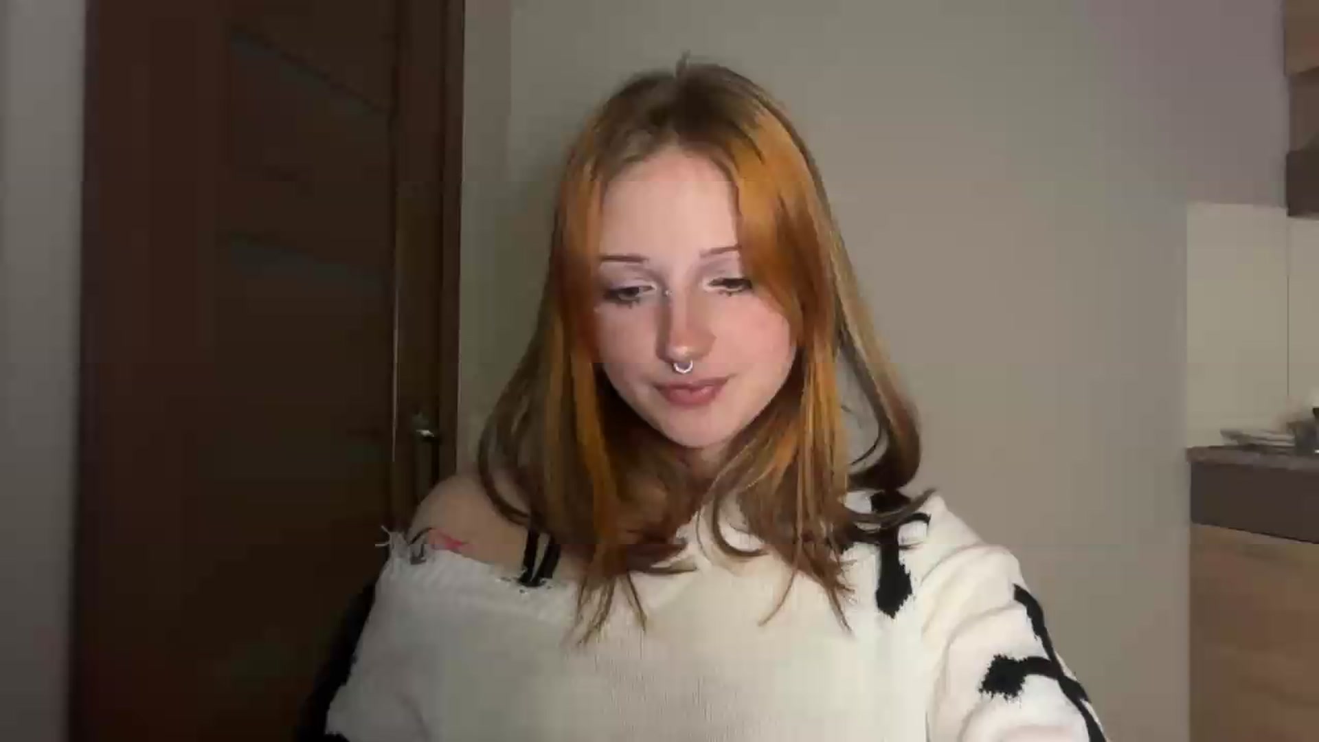 Gallery image thumbnail from VladaMoon's myfreecams stream on, 04/29/2026, 21:32 image 1 of 20