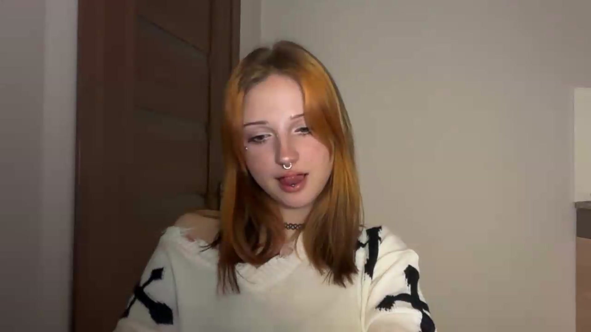 Gallery image thumbnail from VladaMoon's myfreecams stream on, 04/29/2026, 21:32 image 19 of 20