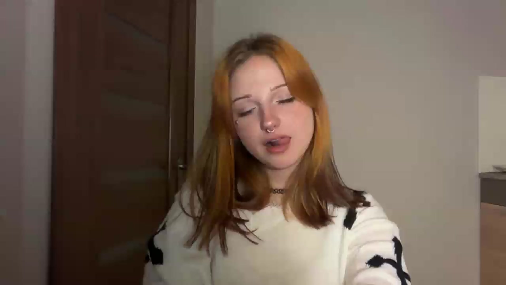 Gallery image thumbnail from VladaMoon's myfreecams stream on, 04/29/2026, 21:32 image 10 of 20