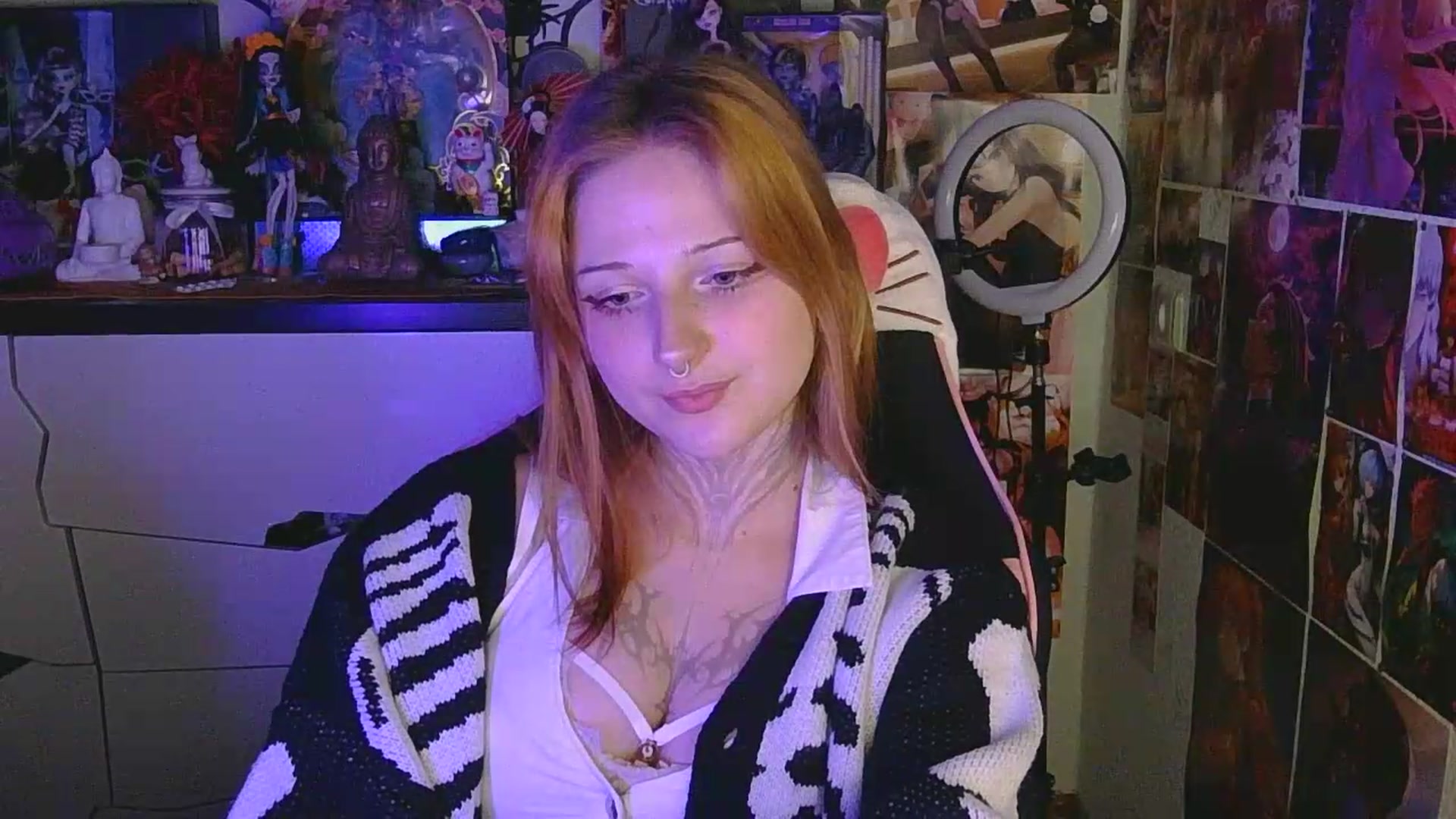 Gallery image thumbnail from VladaMoon's myfreecams stream on, 05/03/2026, 21:17 image 7 of 20