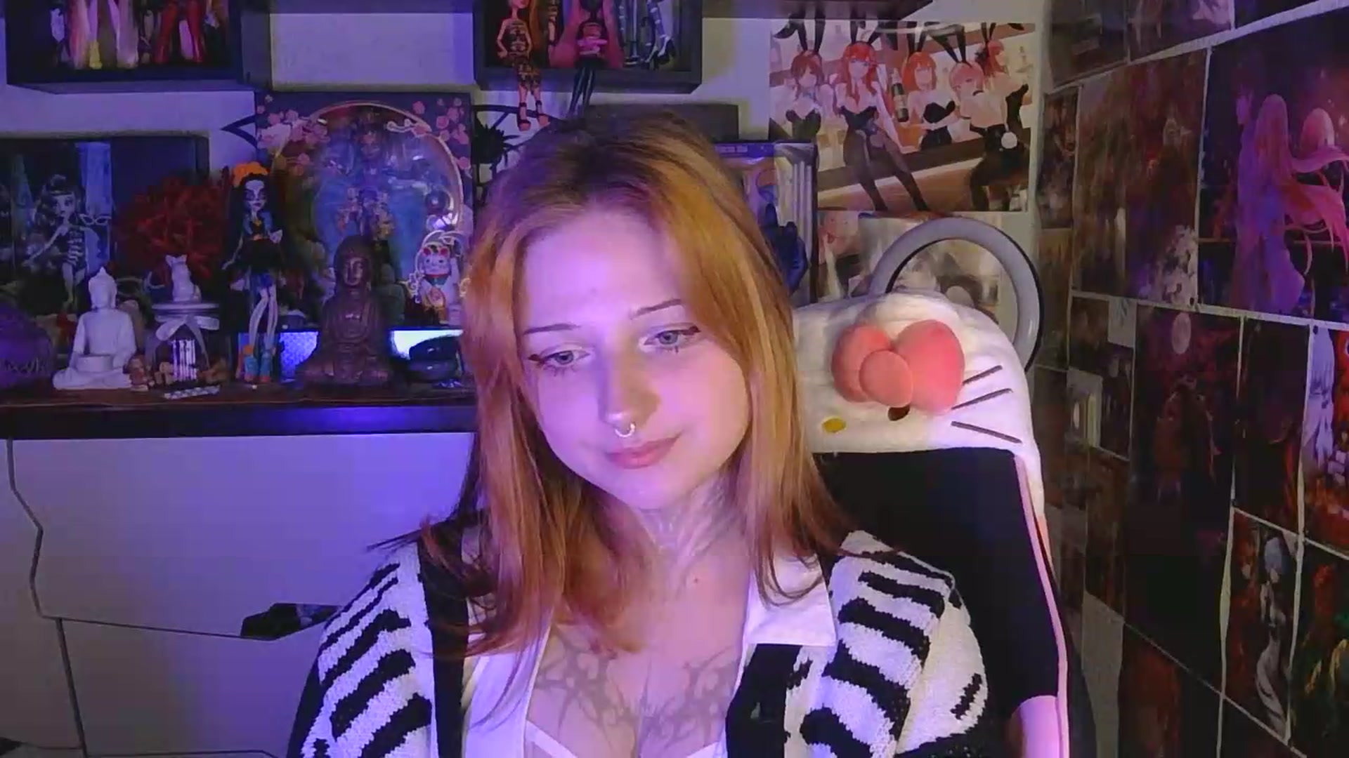 Gallery image thumbnail from VladaMoon's myfreecams stream on, 05/03/2026, 21:17 image 16 of 20