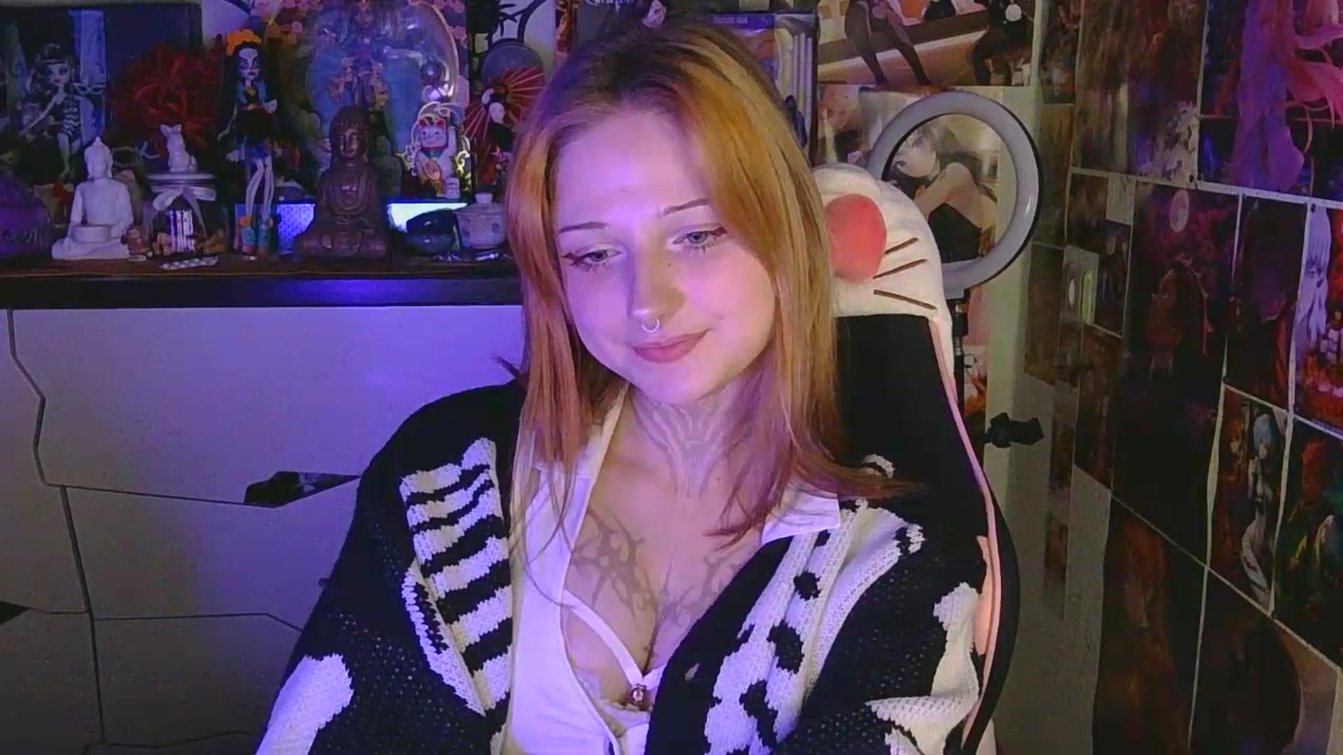 Gallery image thumbnail from VladaMoon's myfreecams stream on, 05/03/2026, 21:17 image 4 of 20