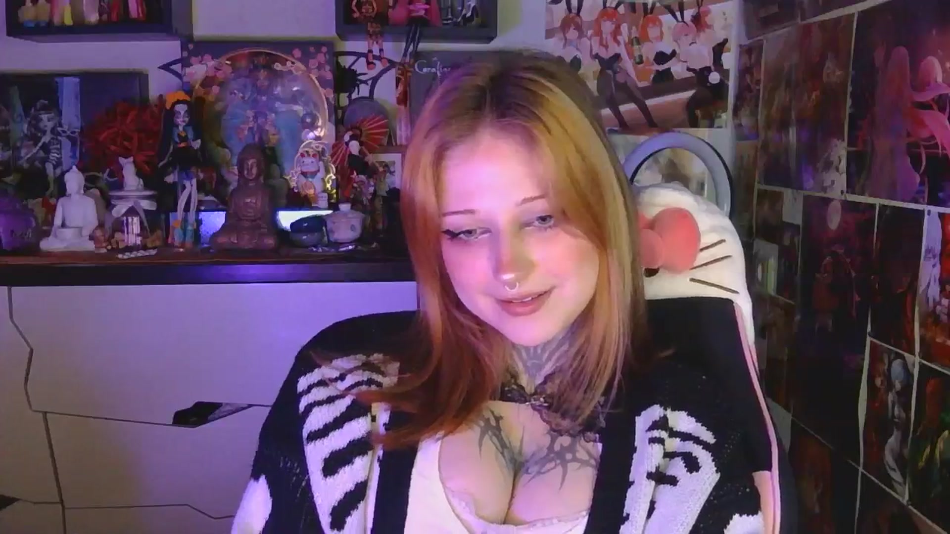 Gallery image thumbnail from VladaMoon's myfreecams stream on, 05/04/2026, 20:29 image 17 of 20